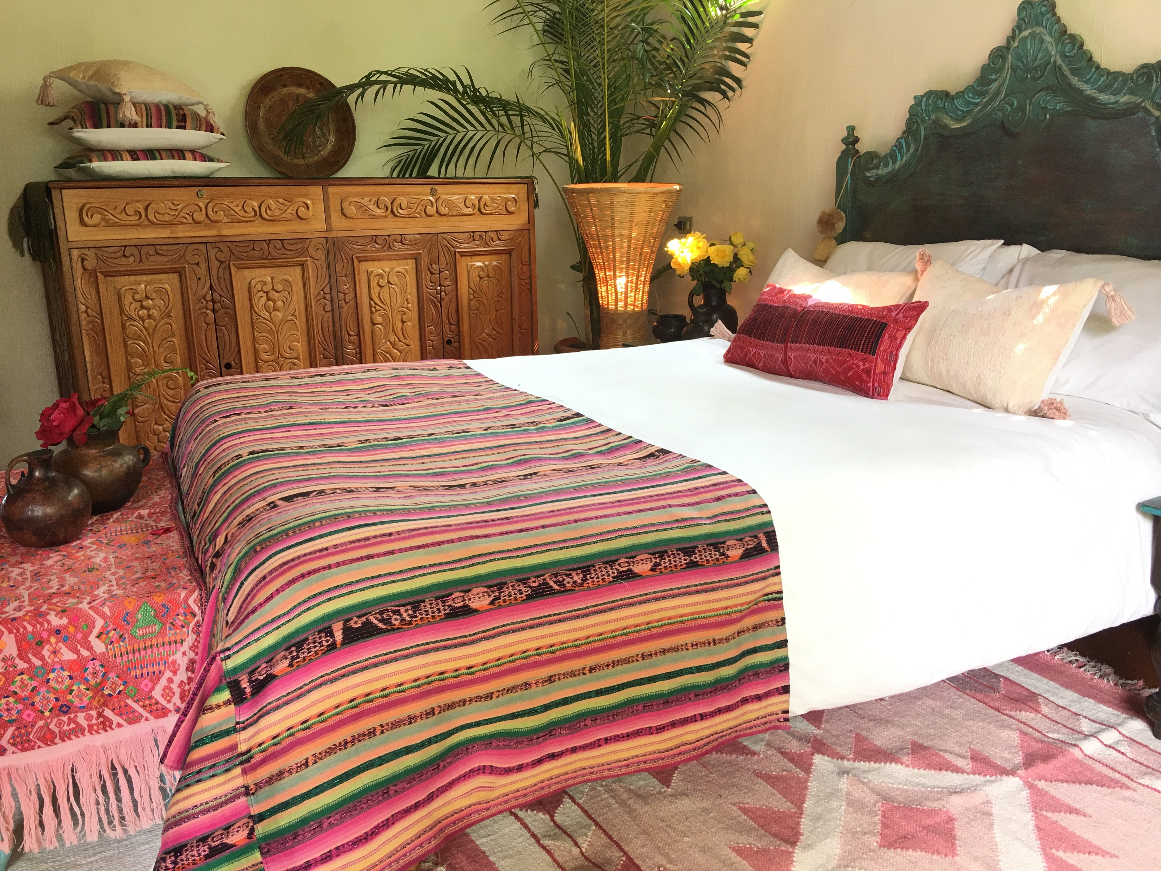 Guatemalan textiles, ikat pillow - Lamour Artisans