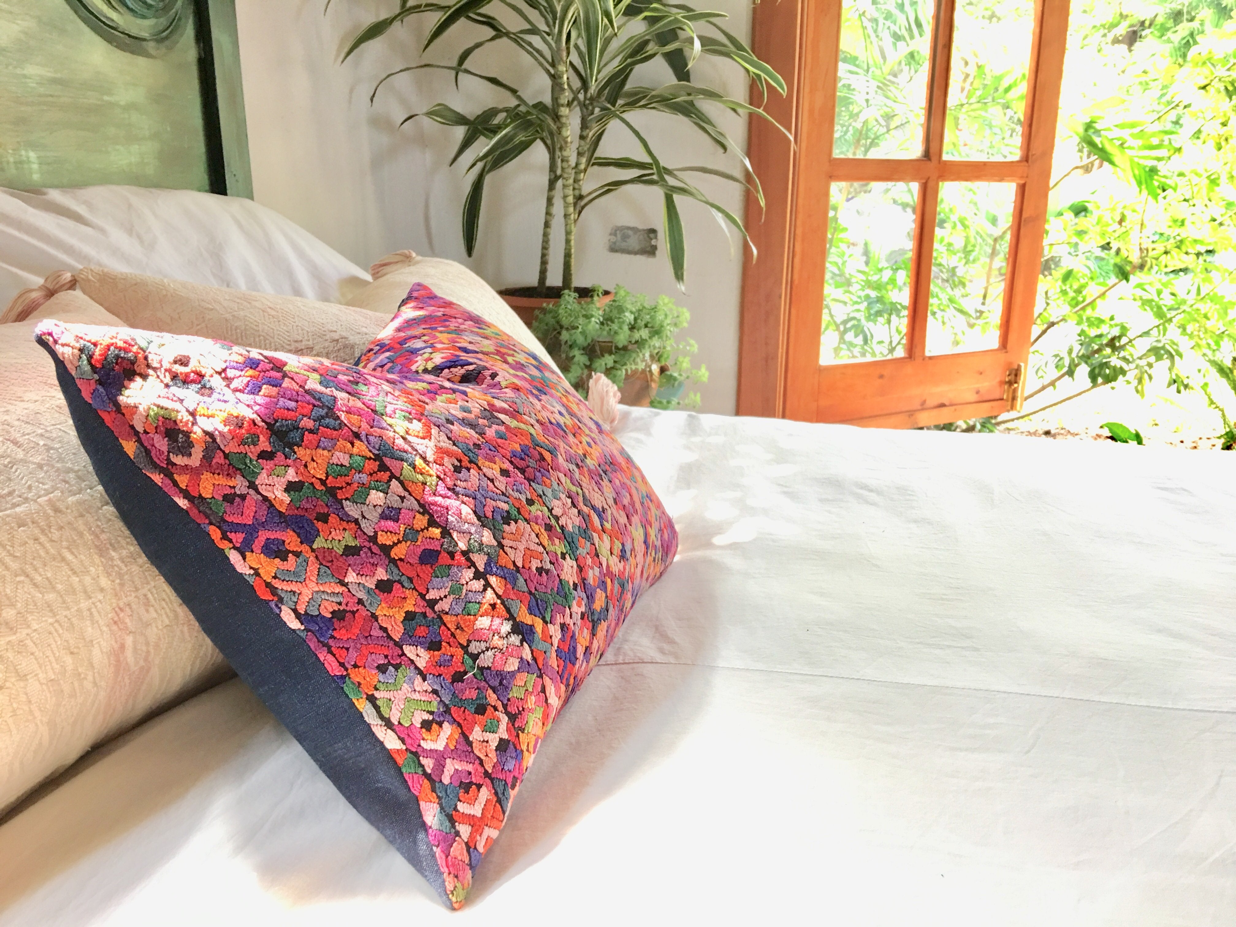 Guatemalan textiles, huipil pillow - Lamour Artisans