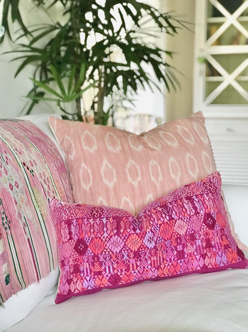 Guatemalan textiles, huipil pillow - Lamour Artisans