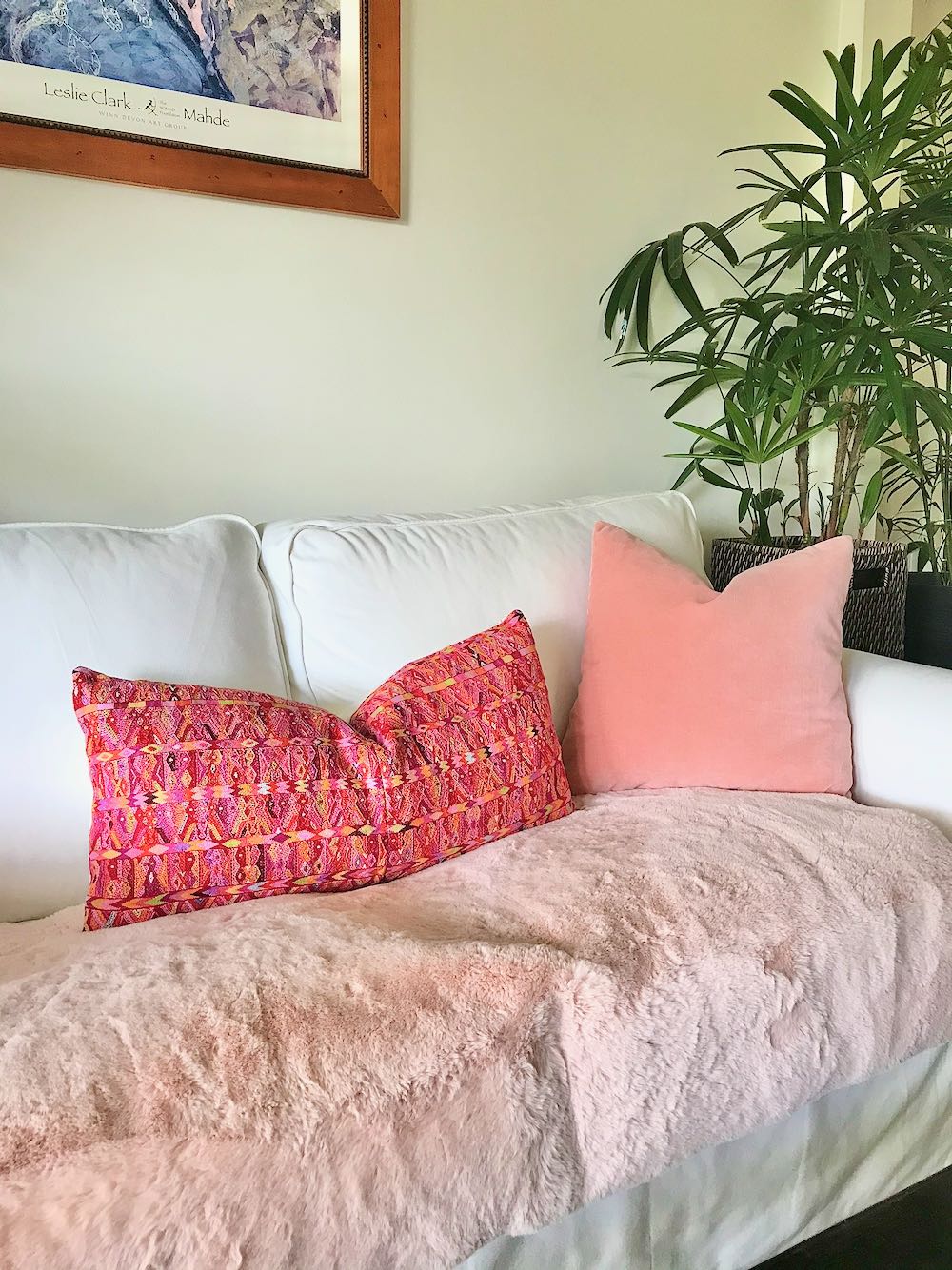 Guatemalan textiles, huipil pillow - Lamour Artisans