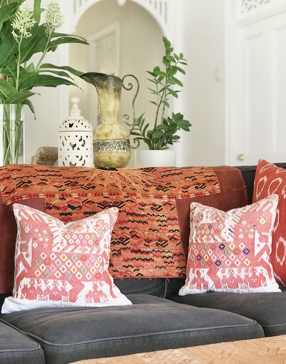 Guatemalan textiles, huipil pillow - Lamour Artisans