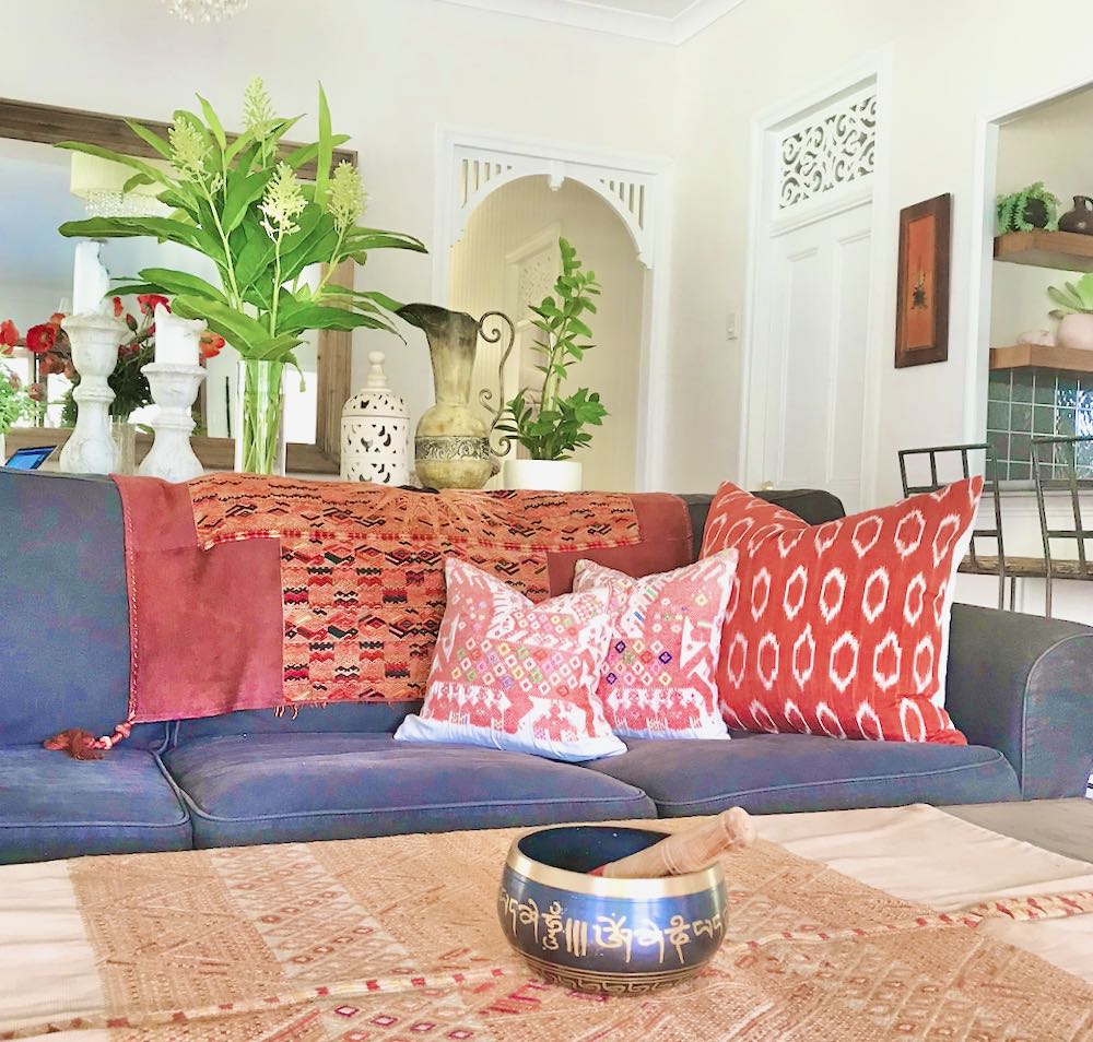 Guatemalan textiles, huipil pillow - Lamour Artisans