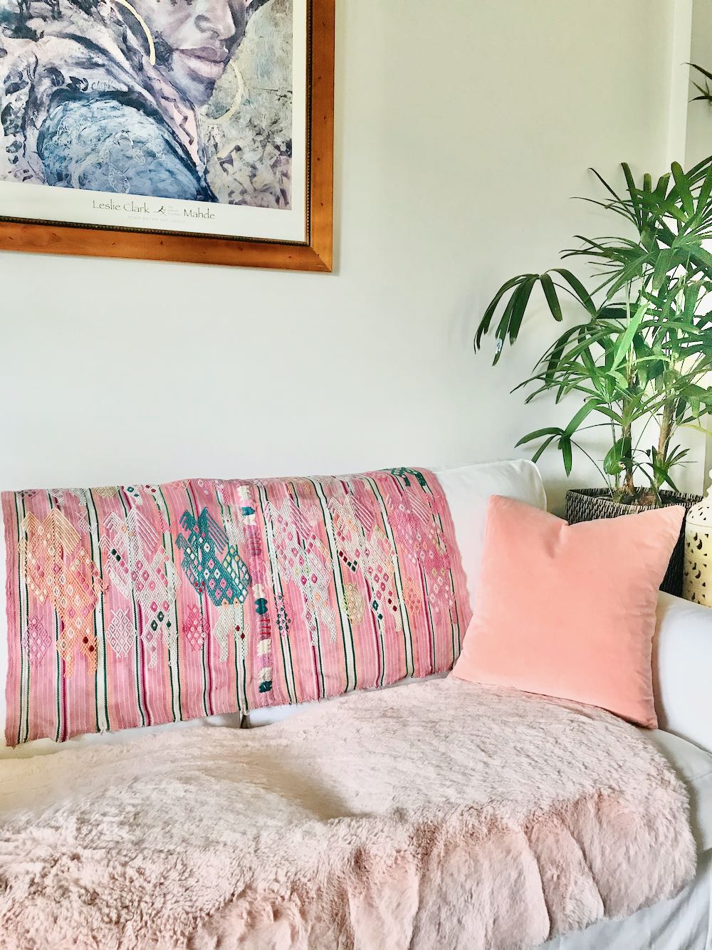 Guatemalan Textile, pink Chichicastenango tzute of embroidered dancing horses in a row