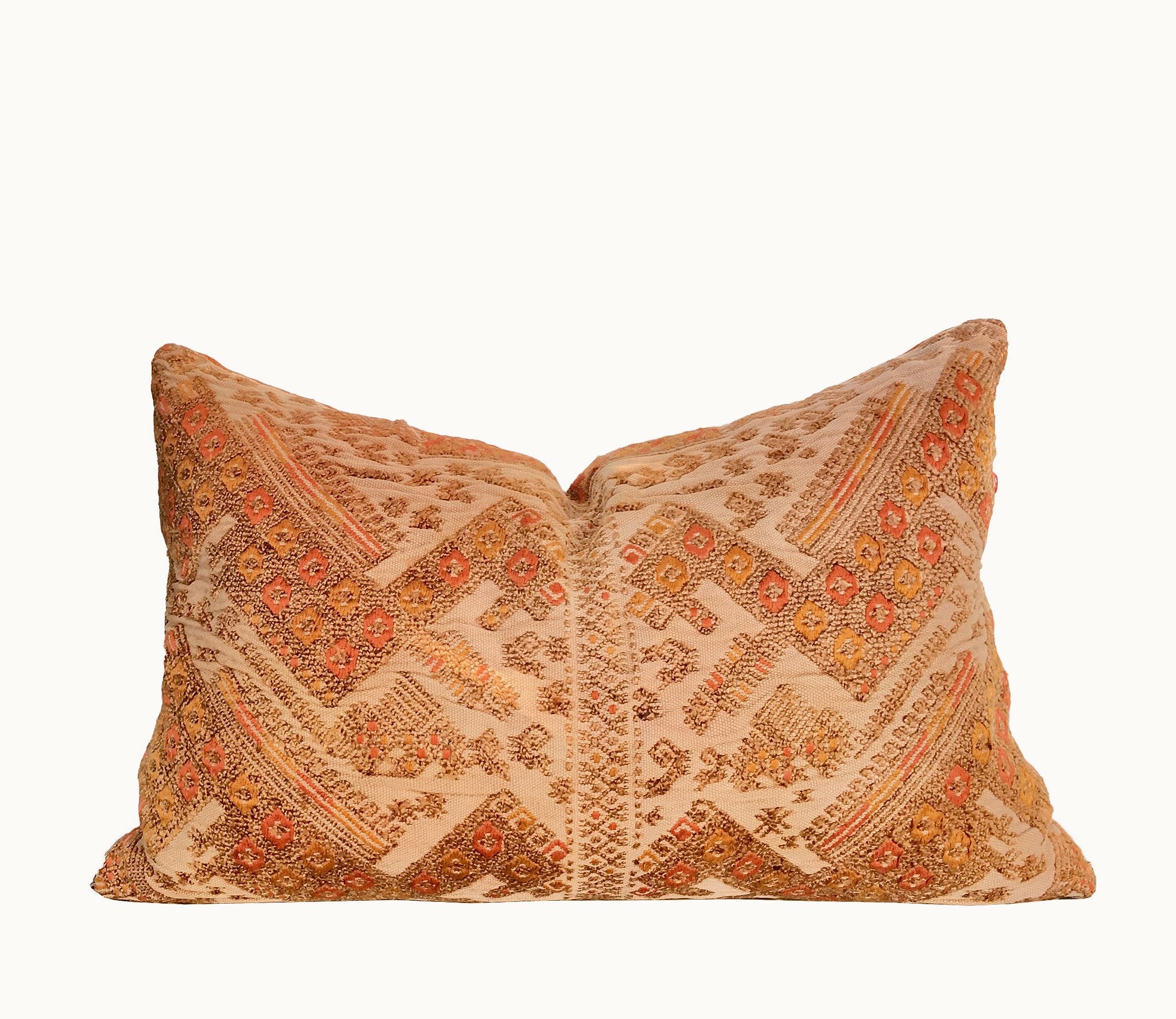Guatemalan textiles, huipil pillow - Lamour Artisans