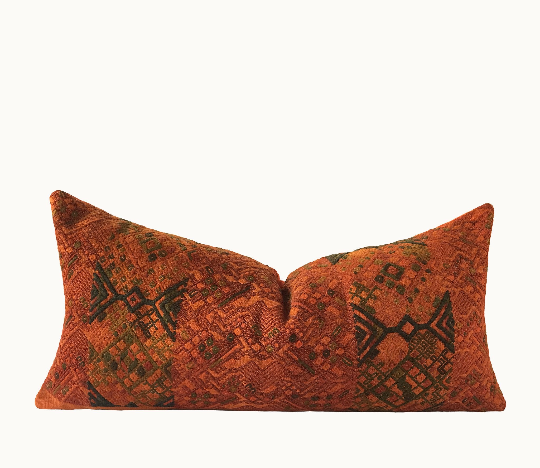 Guatemalan textiles, huipil pillow - Lamour Artisans