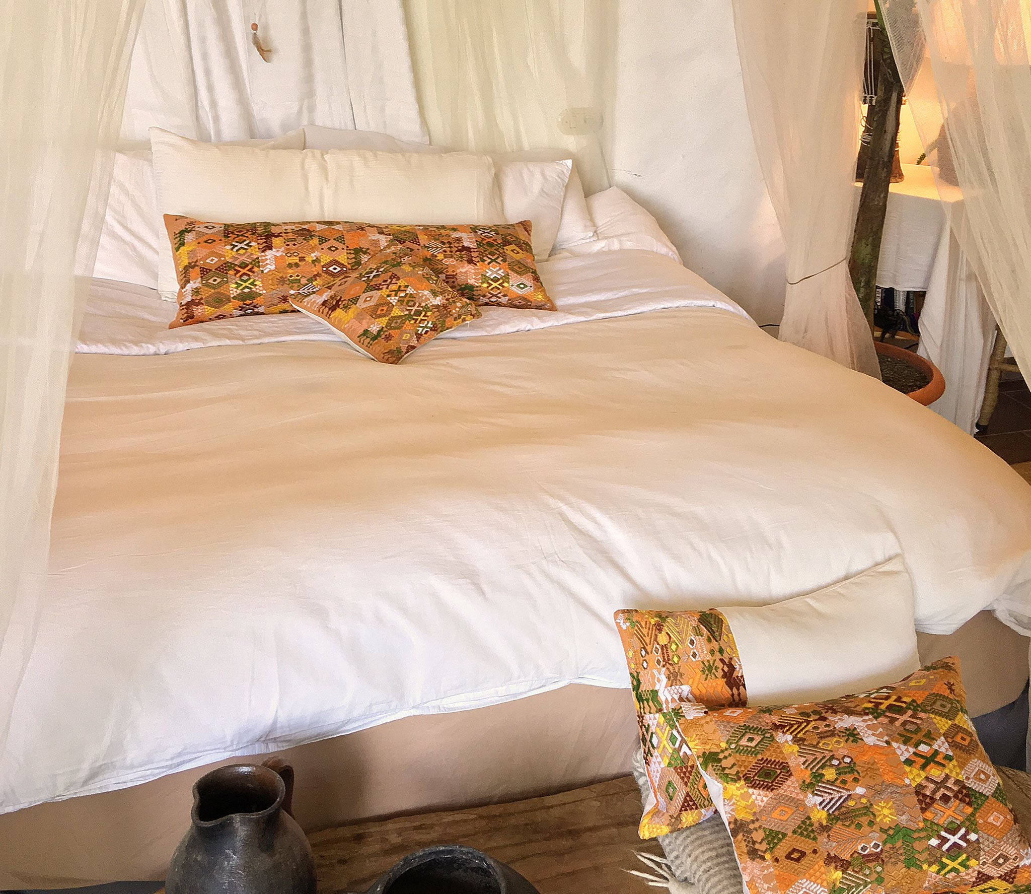 Guatemalan textiles, huipil pillow - Lamour Artisans