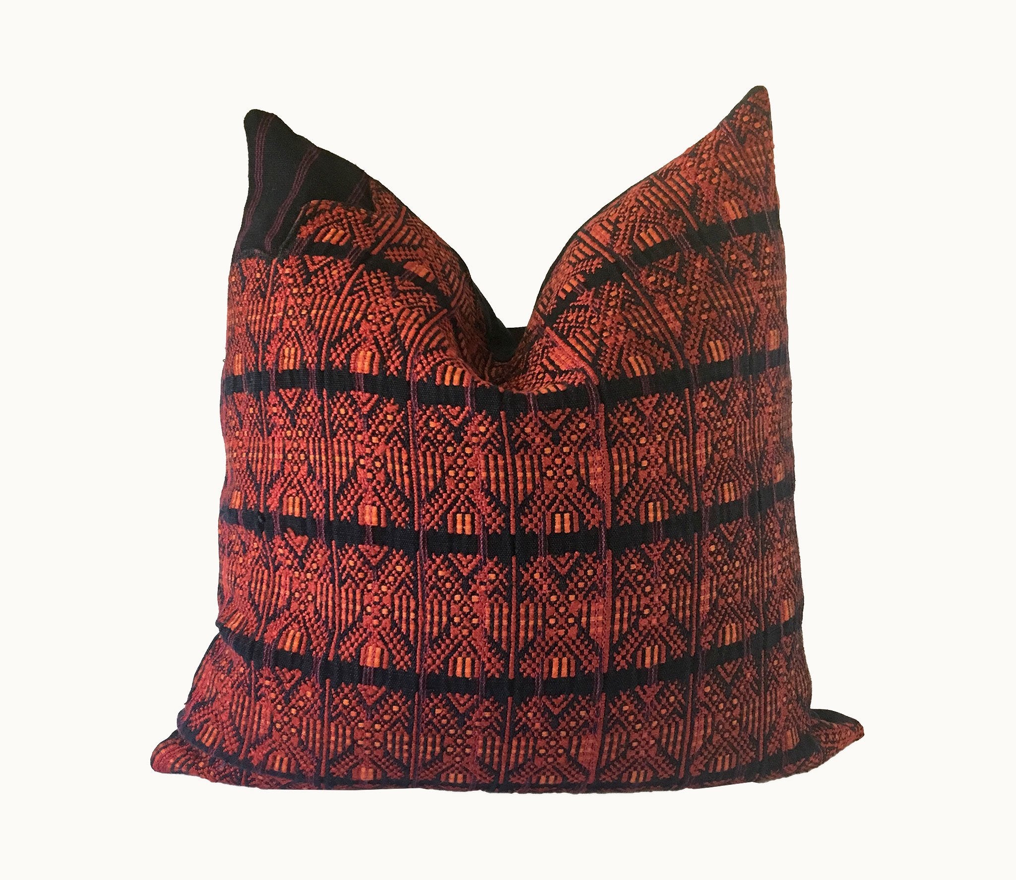 Guatemalan textiles, huipil pillow - Lamour Artisans