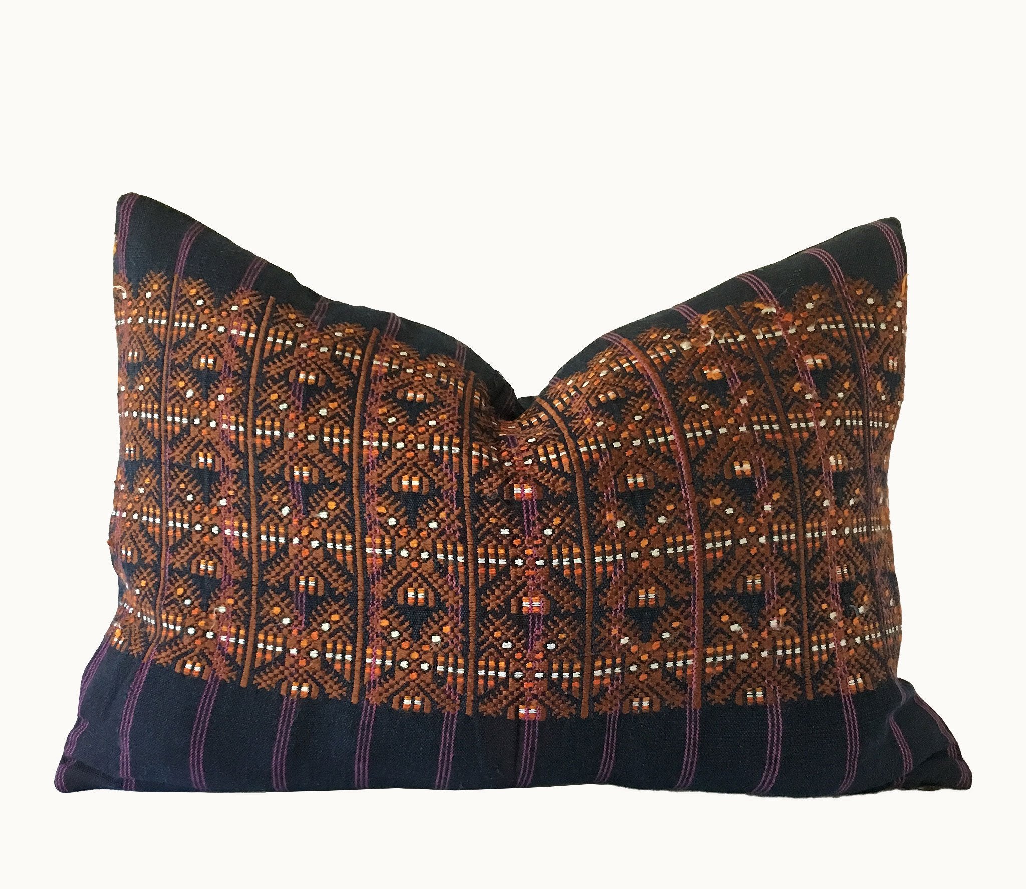 Guatemalan textiles, huipil pillow - Lamour Artisans