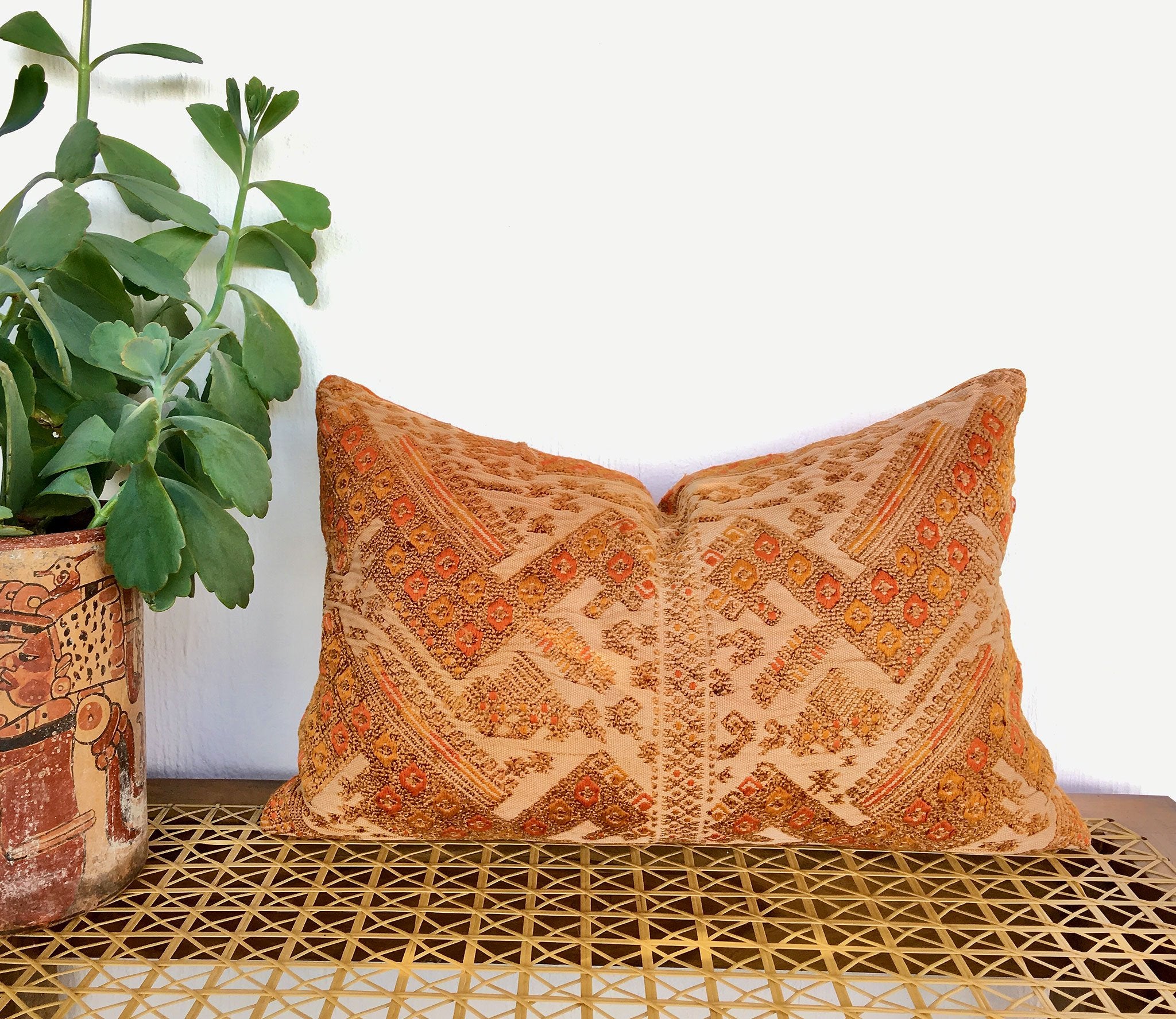Guatemalan textiles, huipil pillow - Lamour Artisans