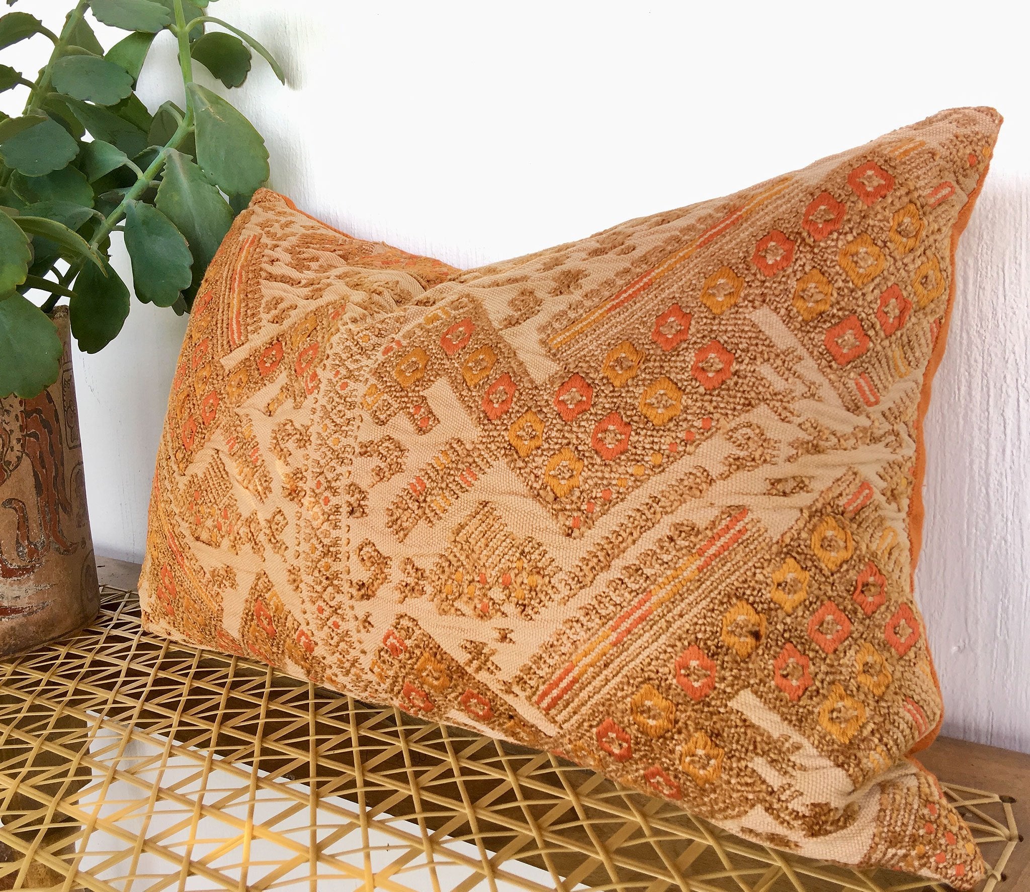 Guatemalan textiles, huipil pillow - Lamour Artisans
