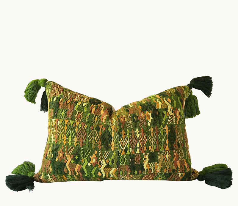 Guatemalan textiles, huipil pillow - Lamour Artisans