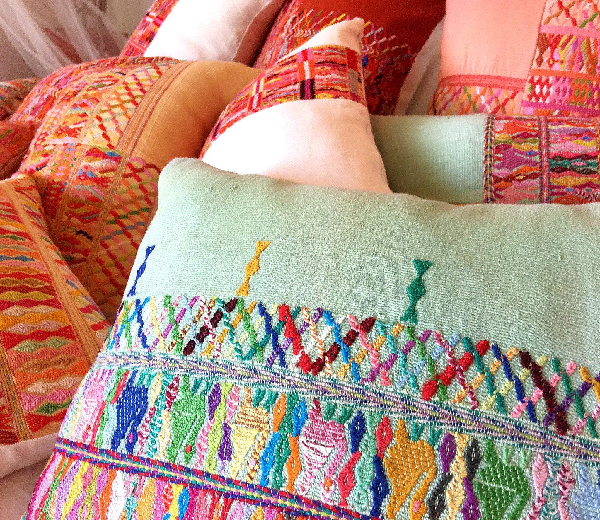 Guatemalan textiles, huipil pillow - Lamour Artisans