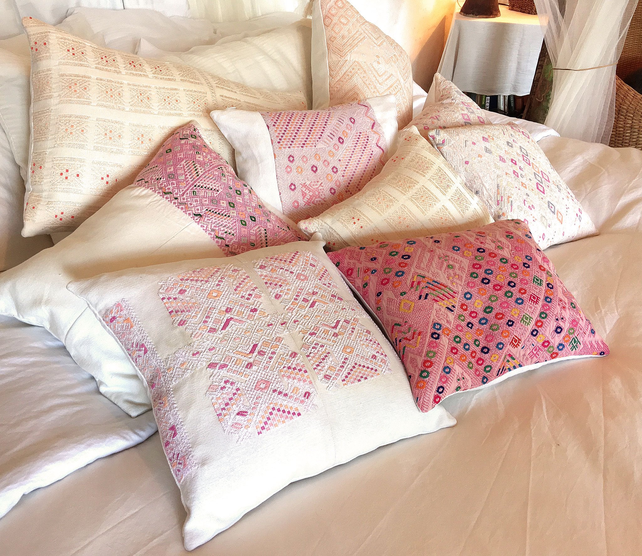 Guatemalan textiles, huipil pillow - Lamour Artisans