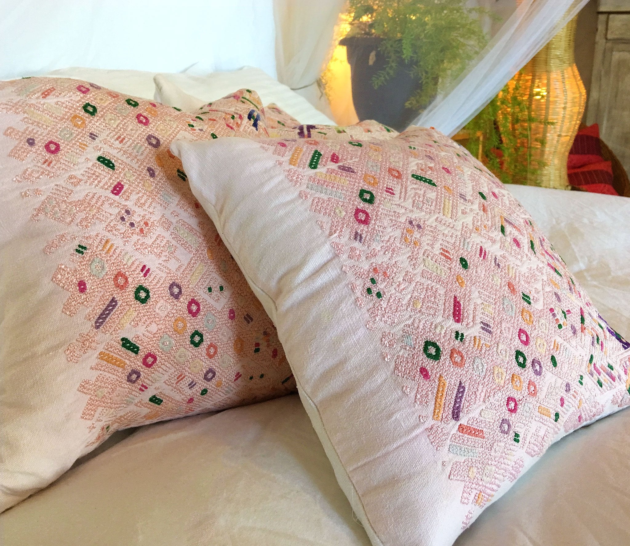 Guatemalan textiles, huipil pillow - Lamour Artisans