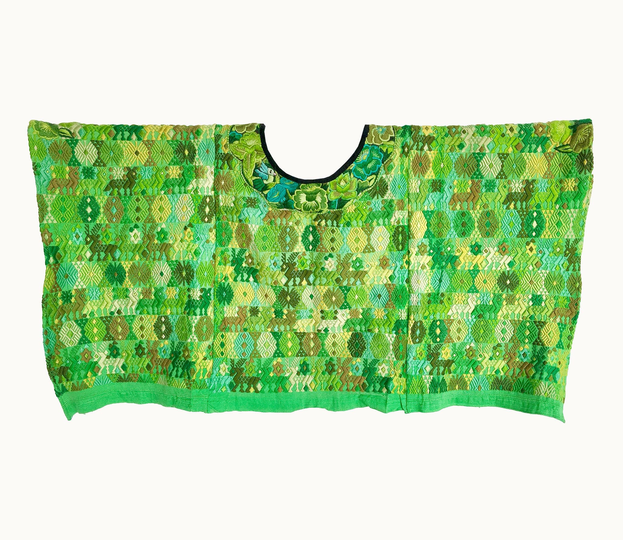 Guatemalan textiles, huipil - Lamour Artisans