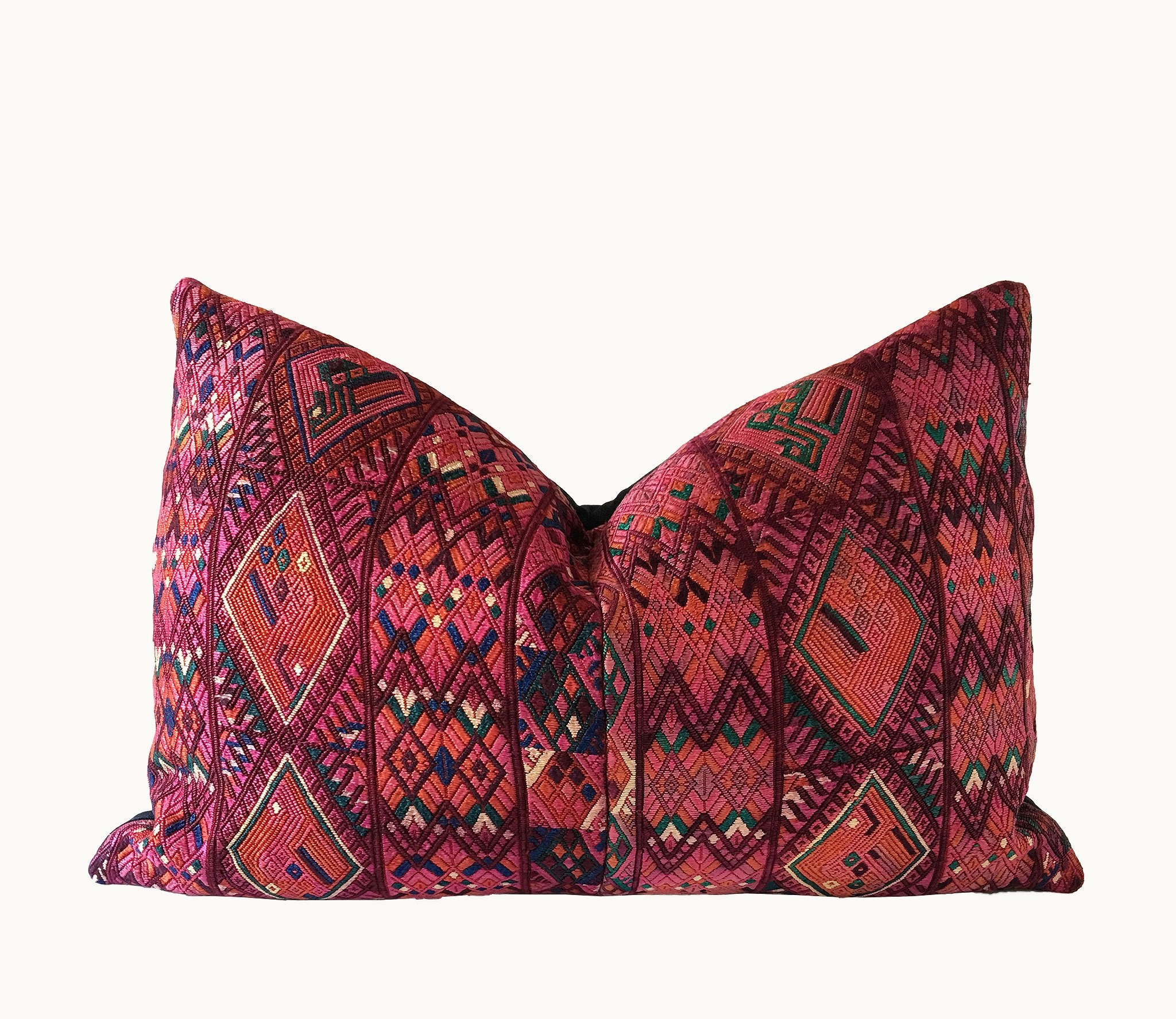 Guatemalan textiles, huipil pillow - Lamour Artisans