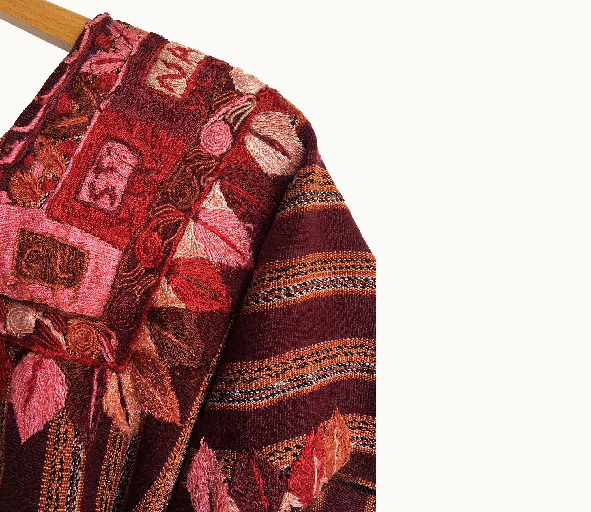 Guatemalan textiles, huipil - Lamour Artisans