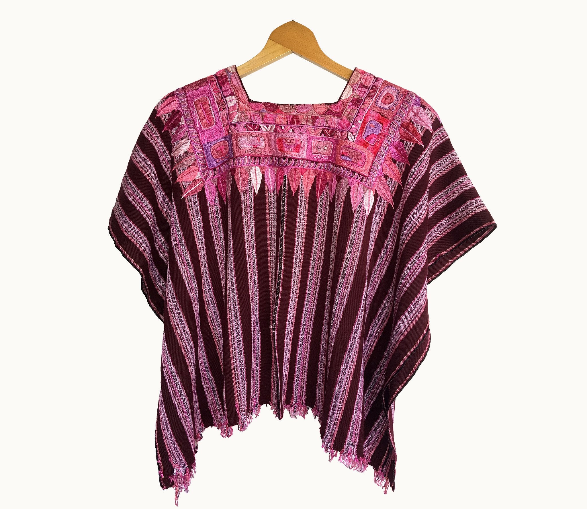 Guatemalan textiles, huipil - Lamour Artisans