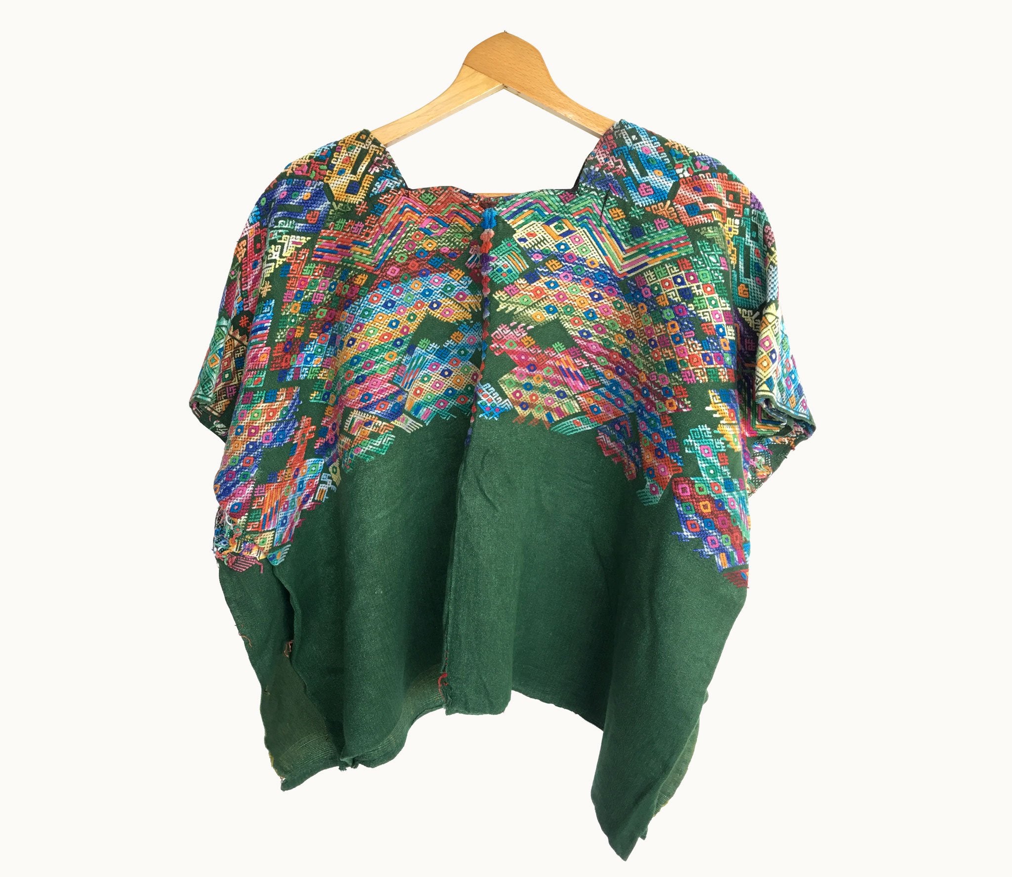 Guatemalan textiles, huipil - Lamour Artisans