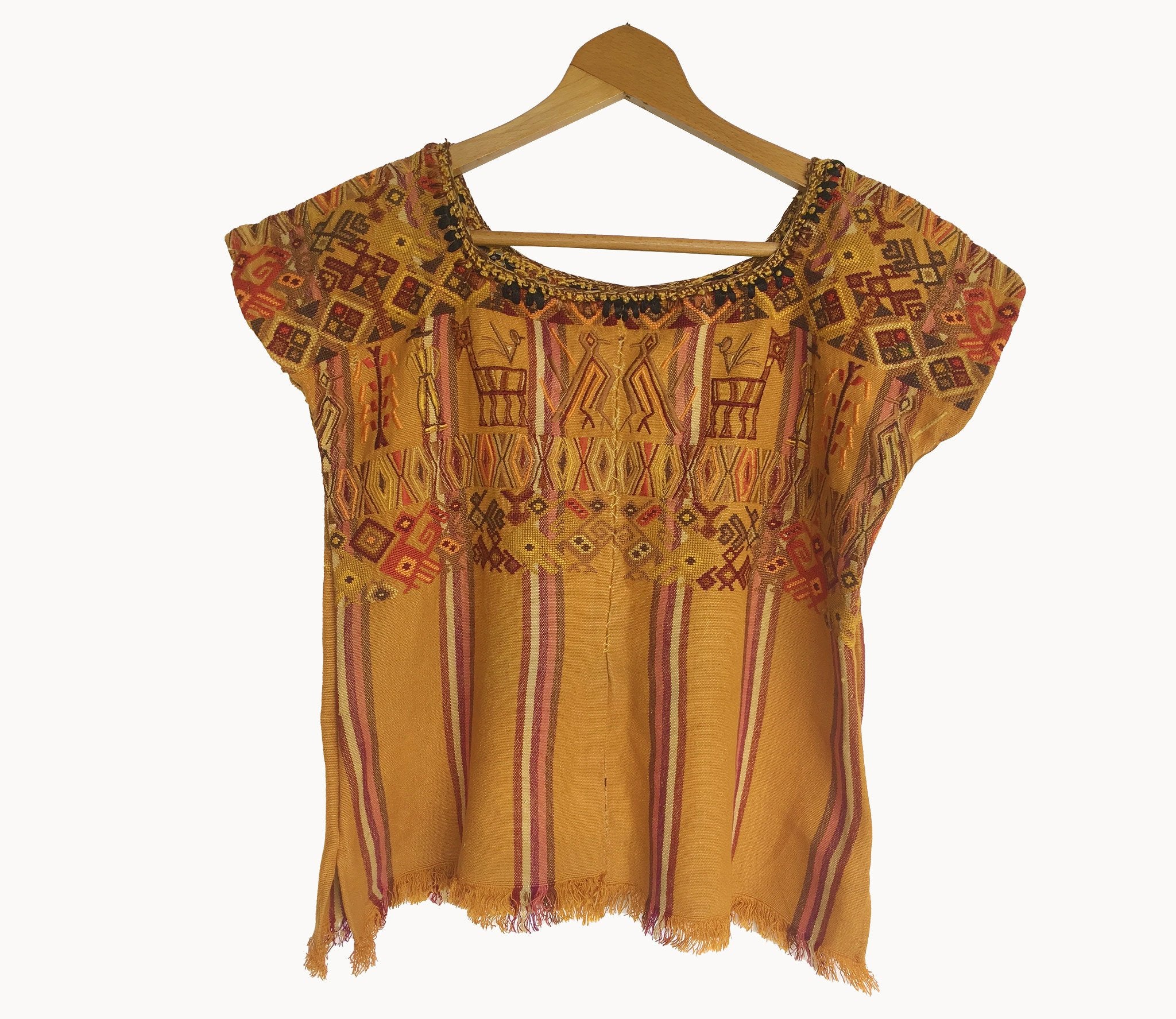 Guatemalan textiles, huipil - Lamour Artisans