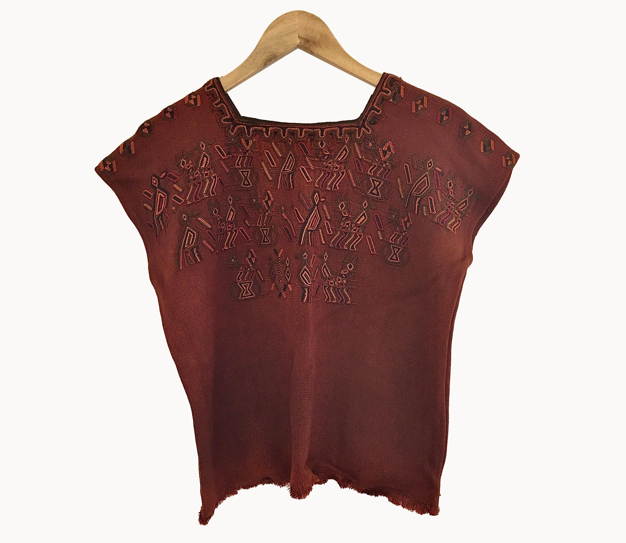 Guatemalan textiles, huipil - Lamour Artisans