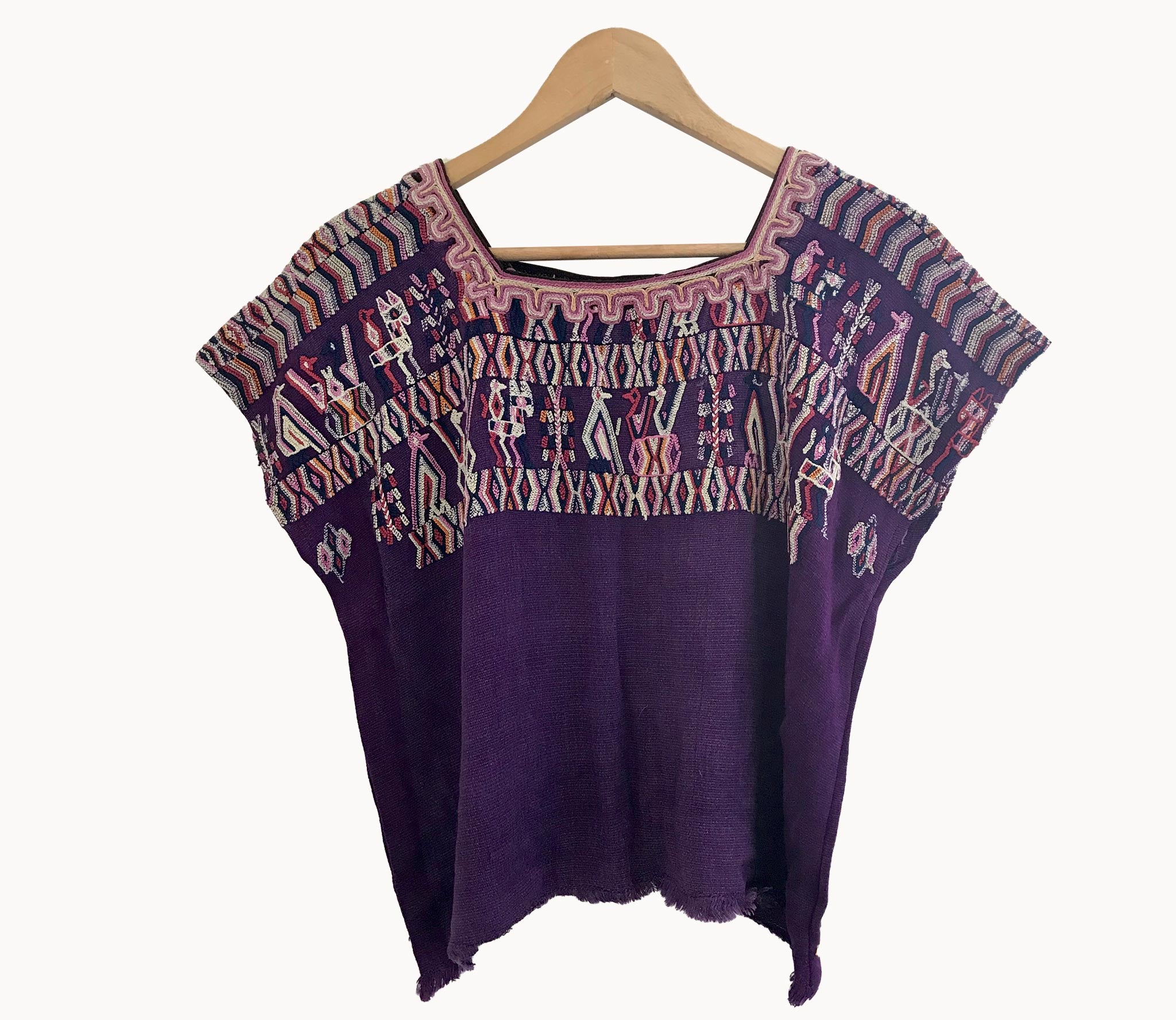 Guatemalan textiles, huipil - Lamour Artisans