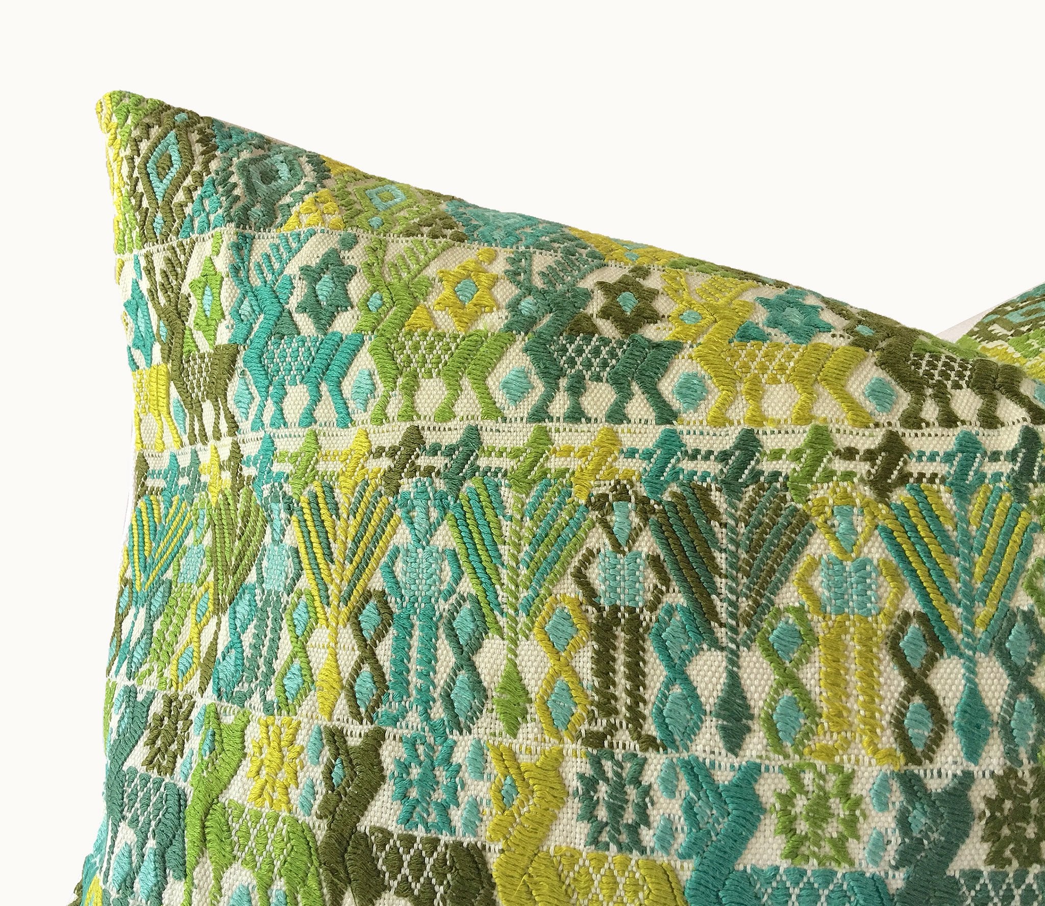Guatemalan textiles, huipil pillow - Lamour Artisans