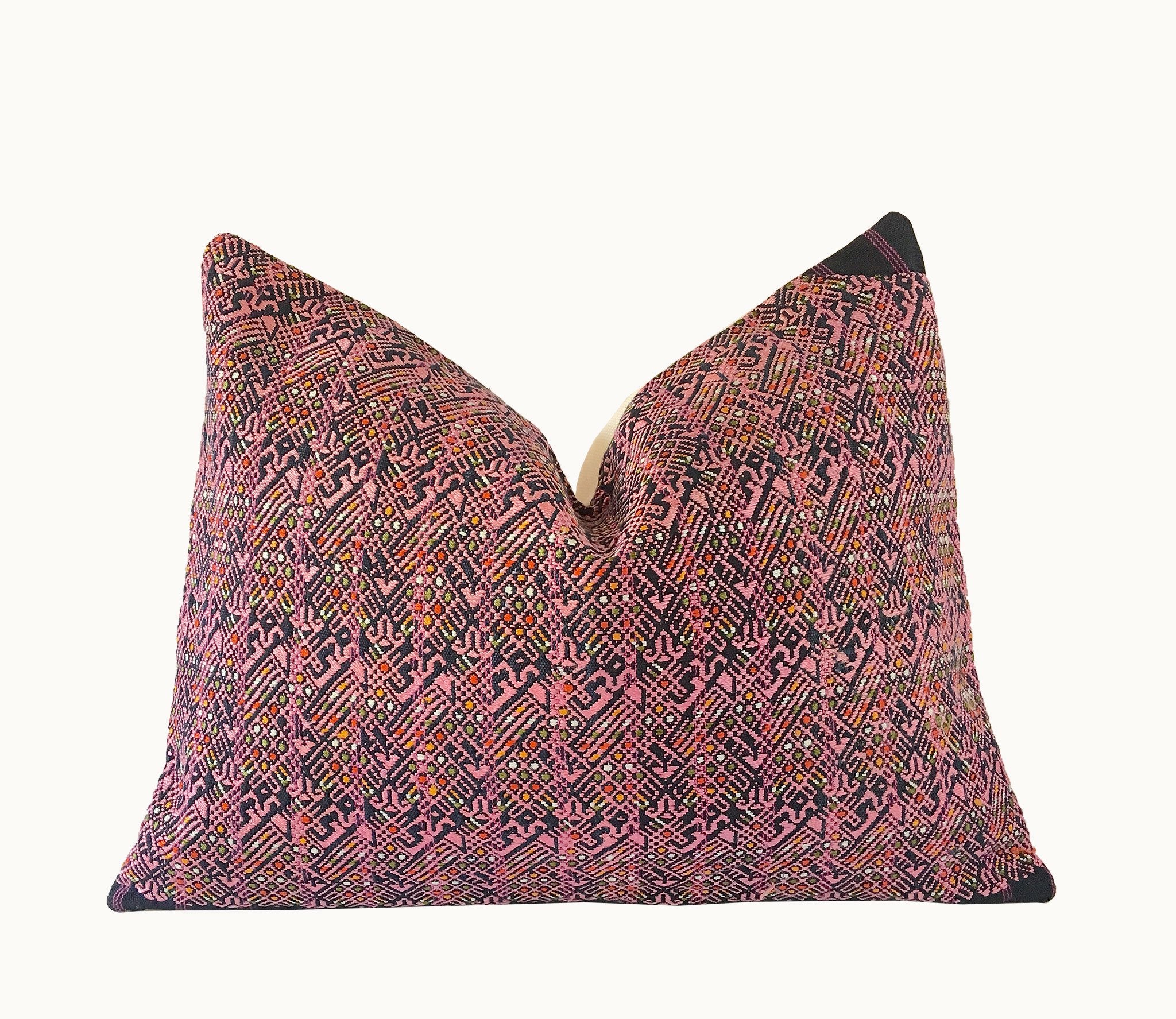 Guatemalan textiles, huipil pillow - Lamour Artisans