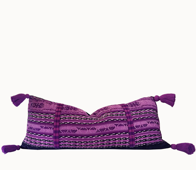 Guatemalan textiles, huipil pillow - Lamour Artisans