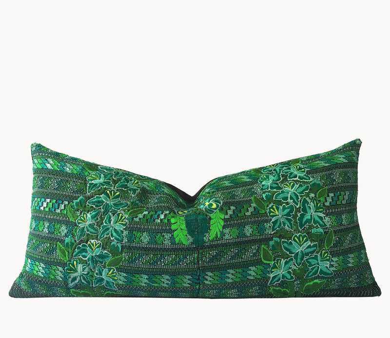 Guatemalan textiles, huipil pillow - Lamour Artisans