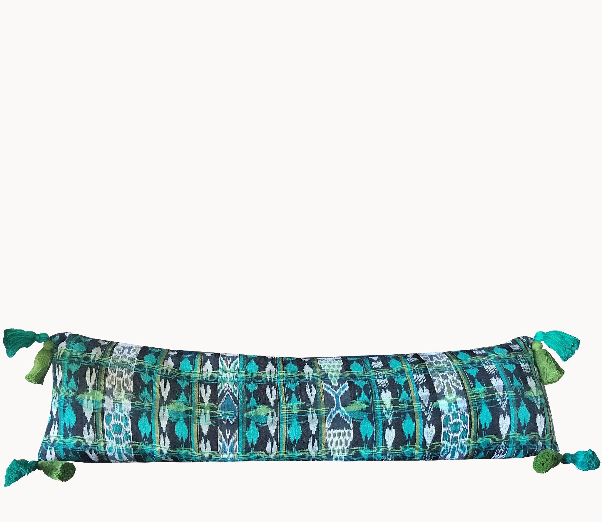 Guatemalan textiles, ikat pillow - Lamour Artisans