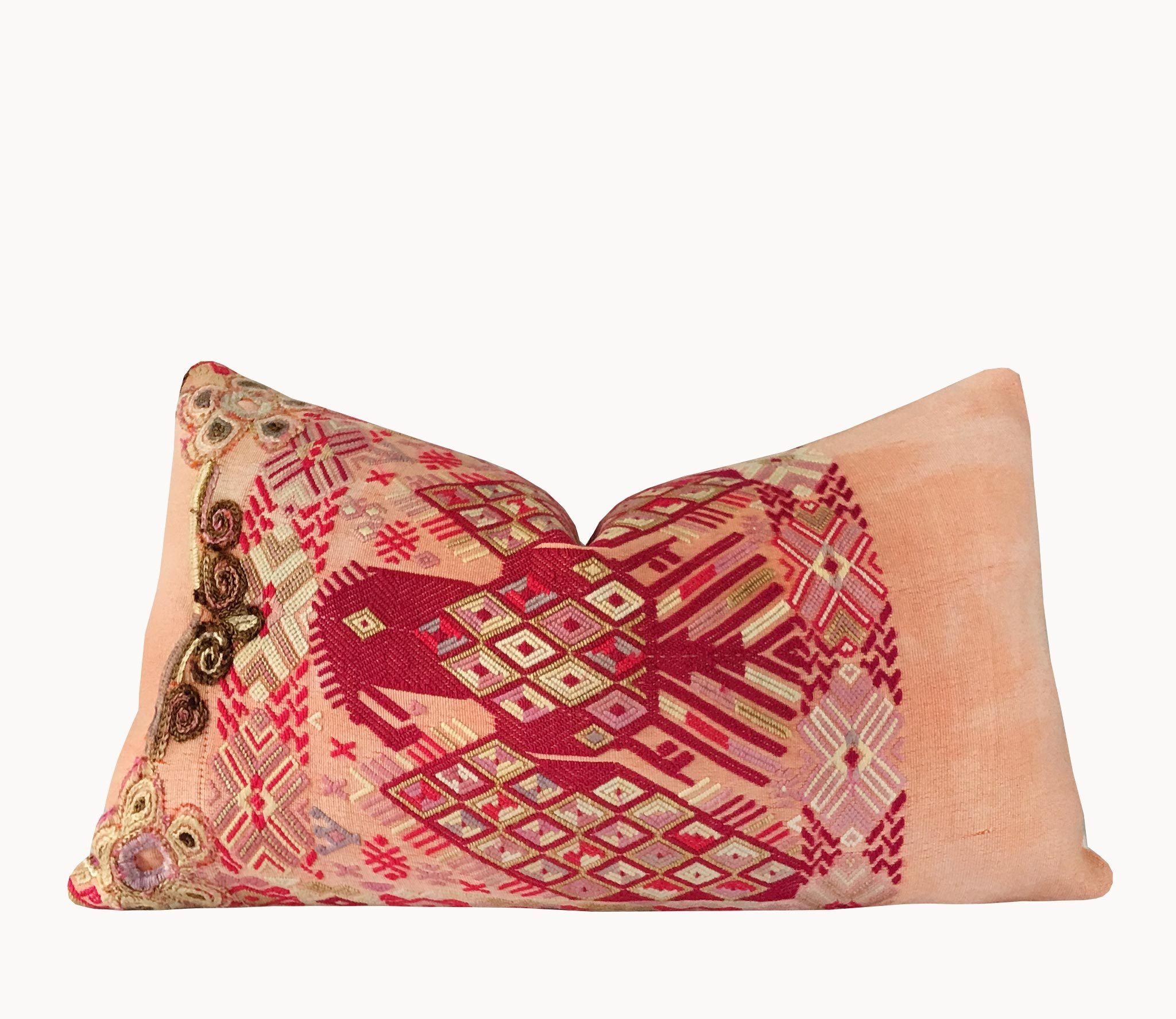 Guatemalan textiles, huipil pillow - Lamour Artisans