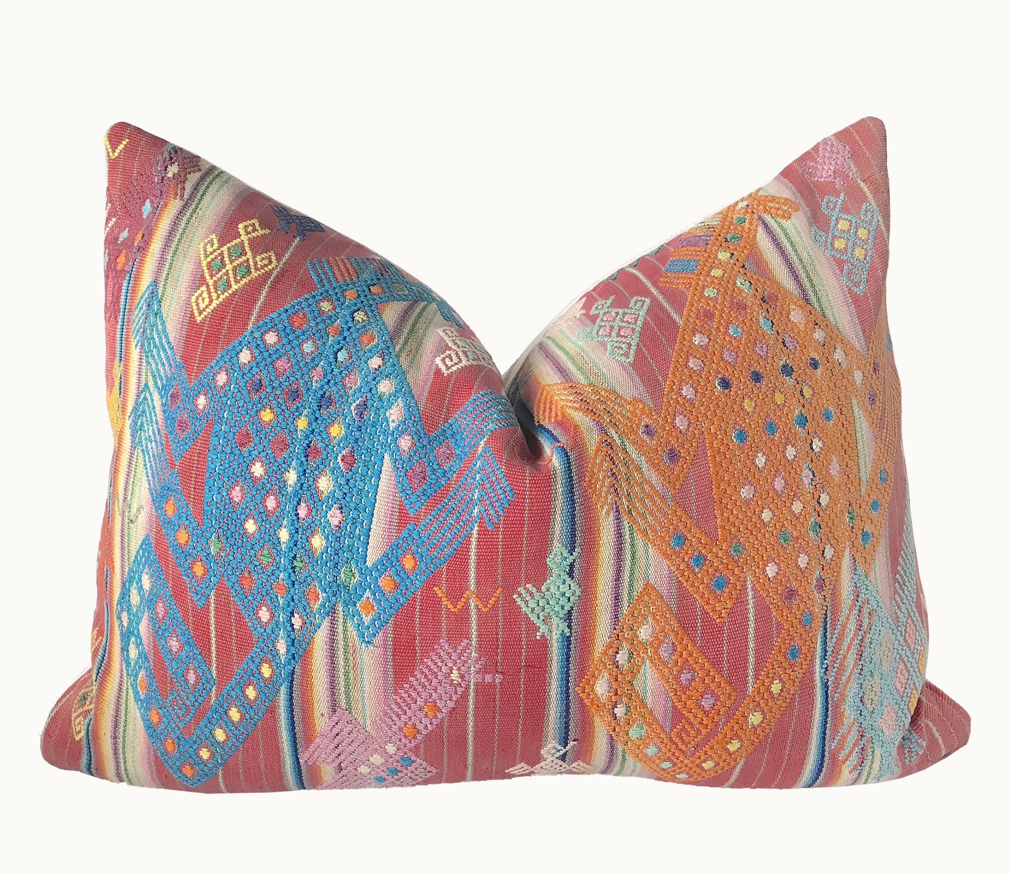 Guatemalan textiles, huipil pillow - Lamour Artisans