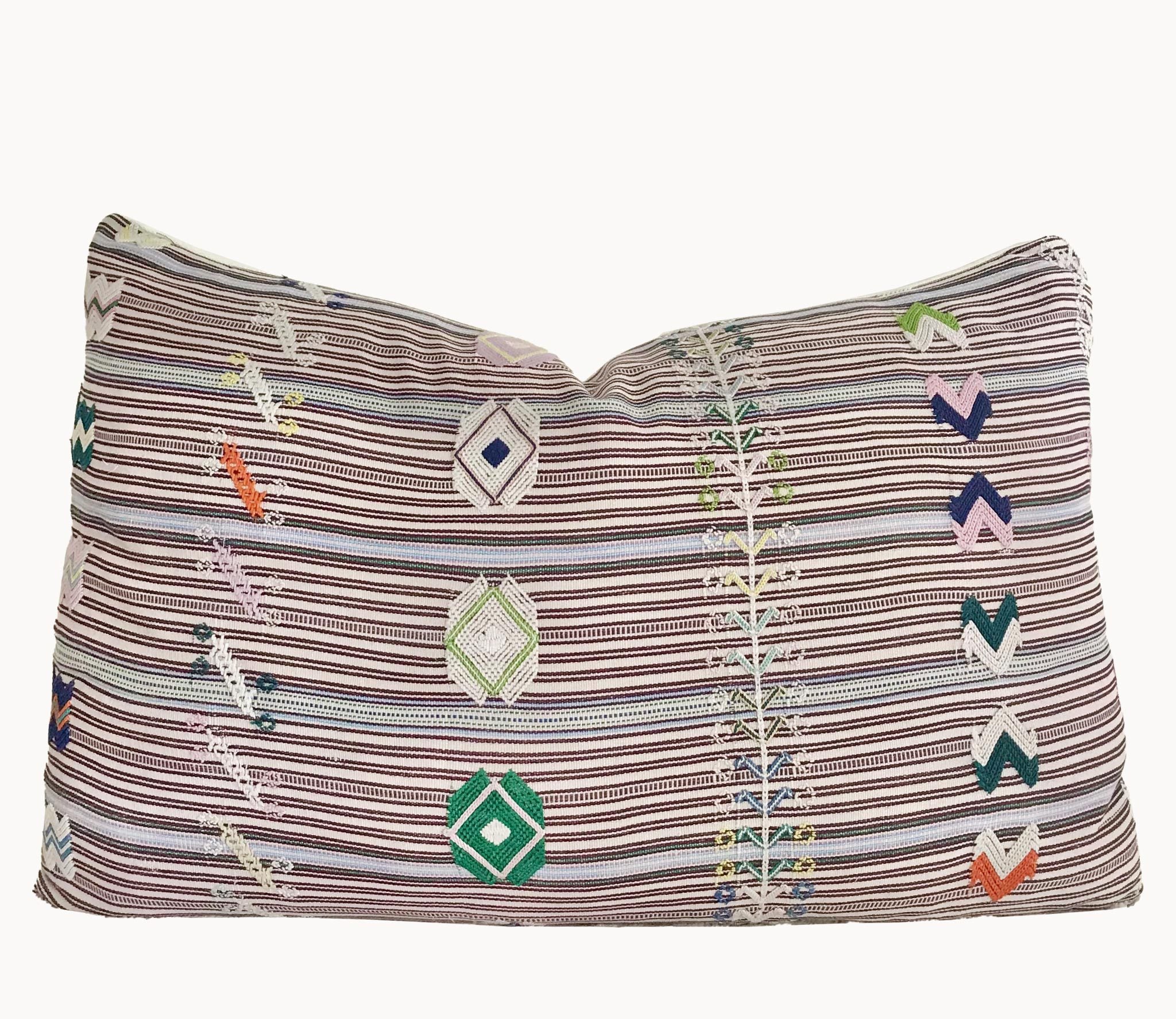 Guatemalan textiles, huipil pillow - Lamour Artisans