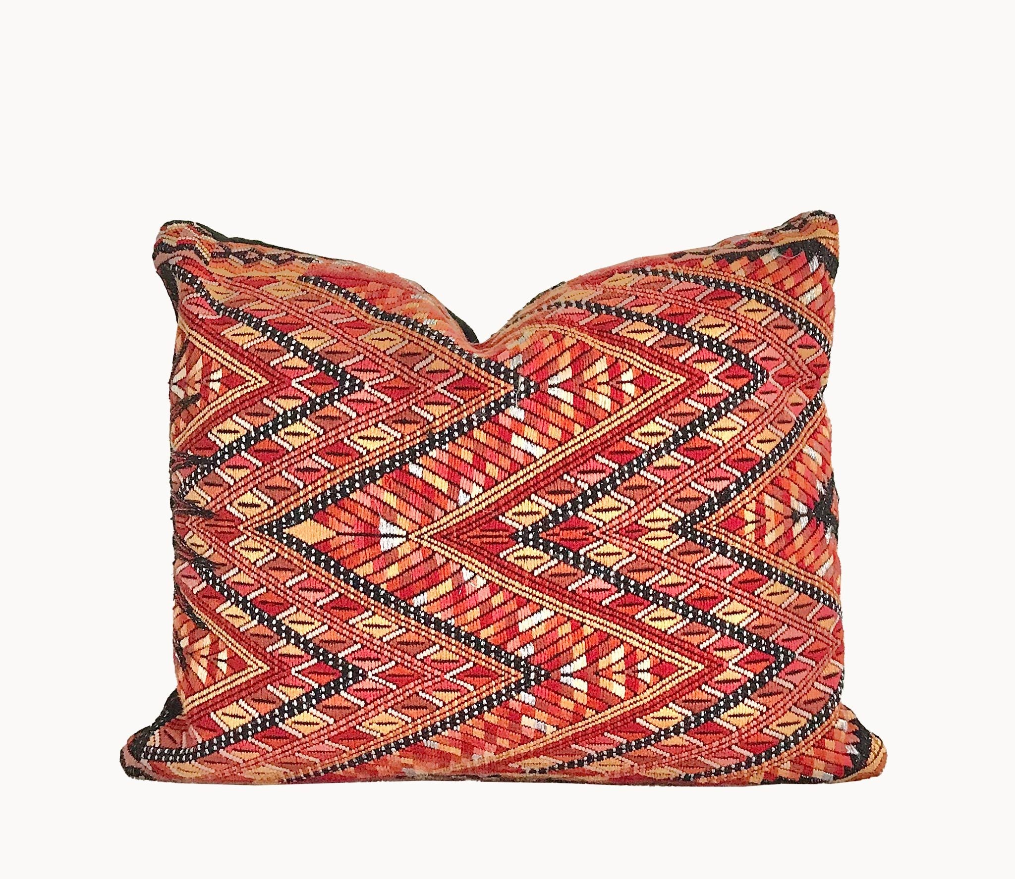 Guatemalan textiles, huipil pillow - Lamour Artisans