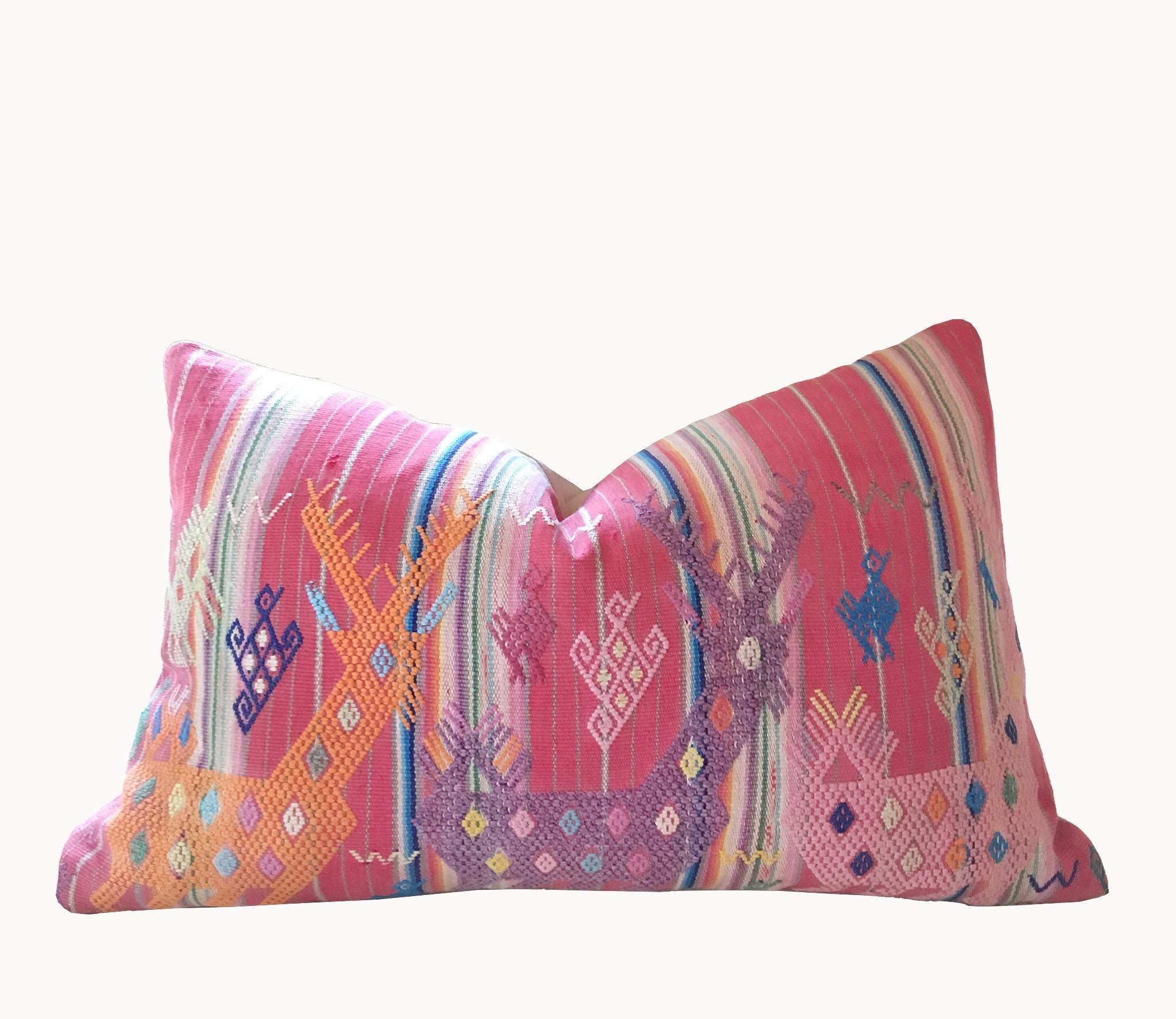 Guatemalan textiles, huipil pillow - Lamour Artisans
