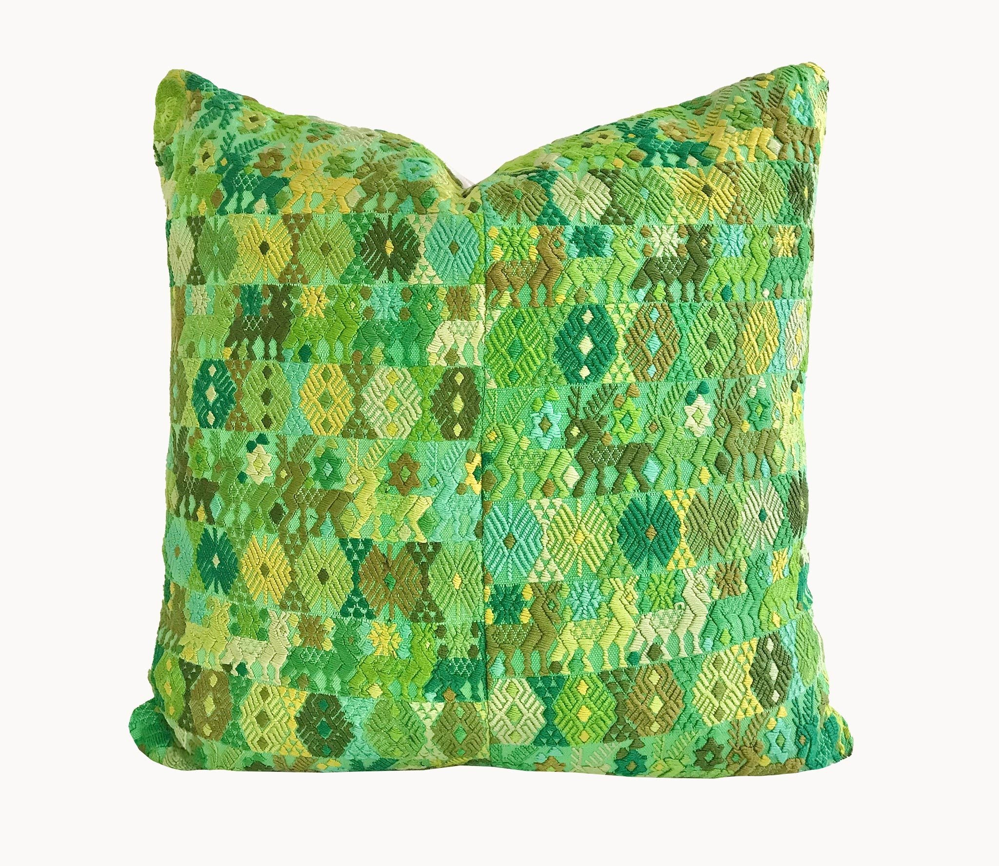 Guatemalan textiles, huipil pillow - Lamour Artisans