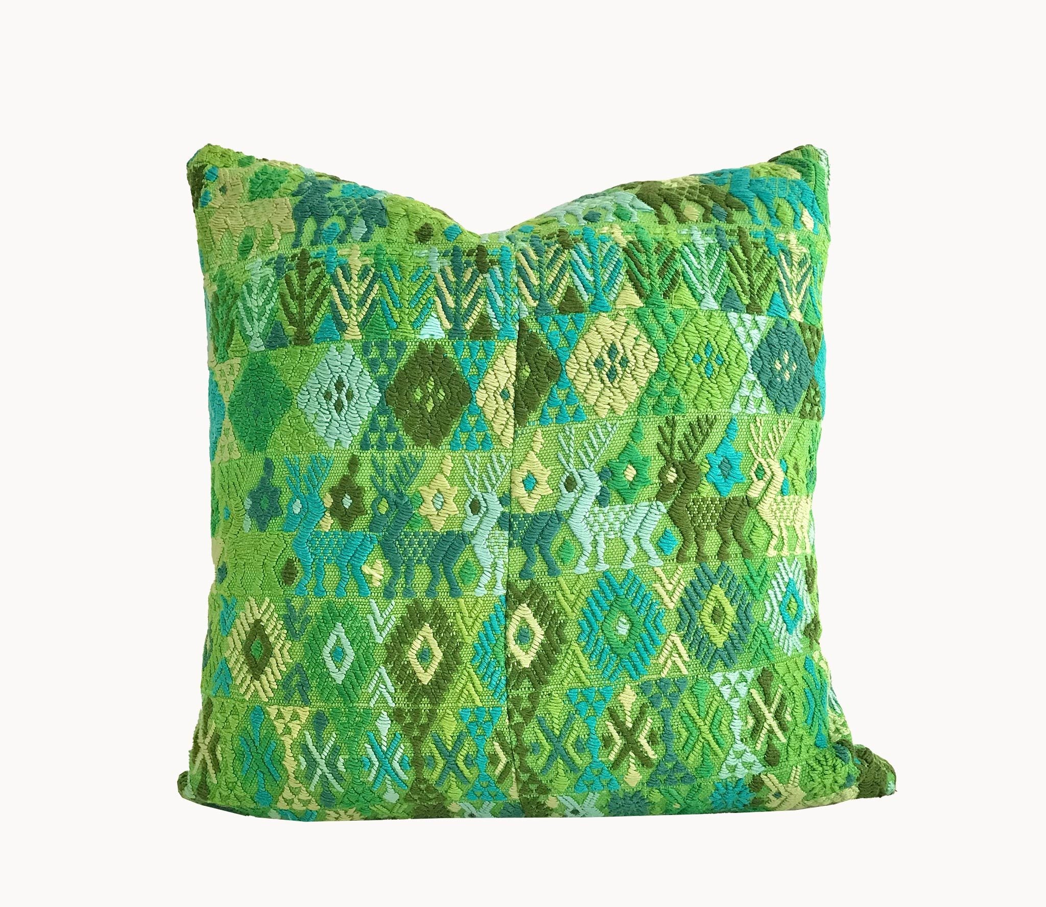 Guatemalan textiles, huipil pillow - Lamour Artisans