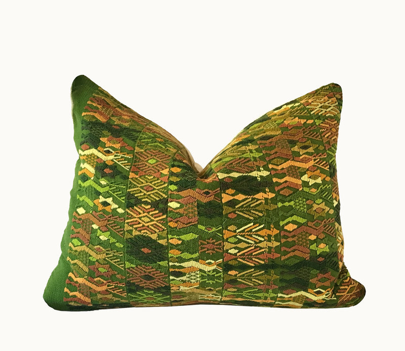 Guatemalan textiles, huipil pillow - Lamour Artisans