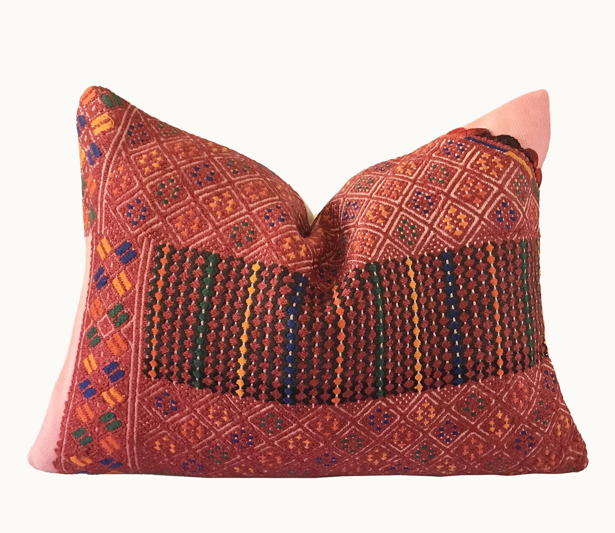 Guatemalan textiles, huipil pillow - Lamour Artisans