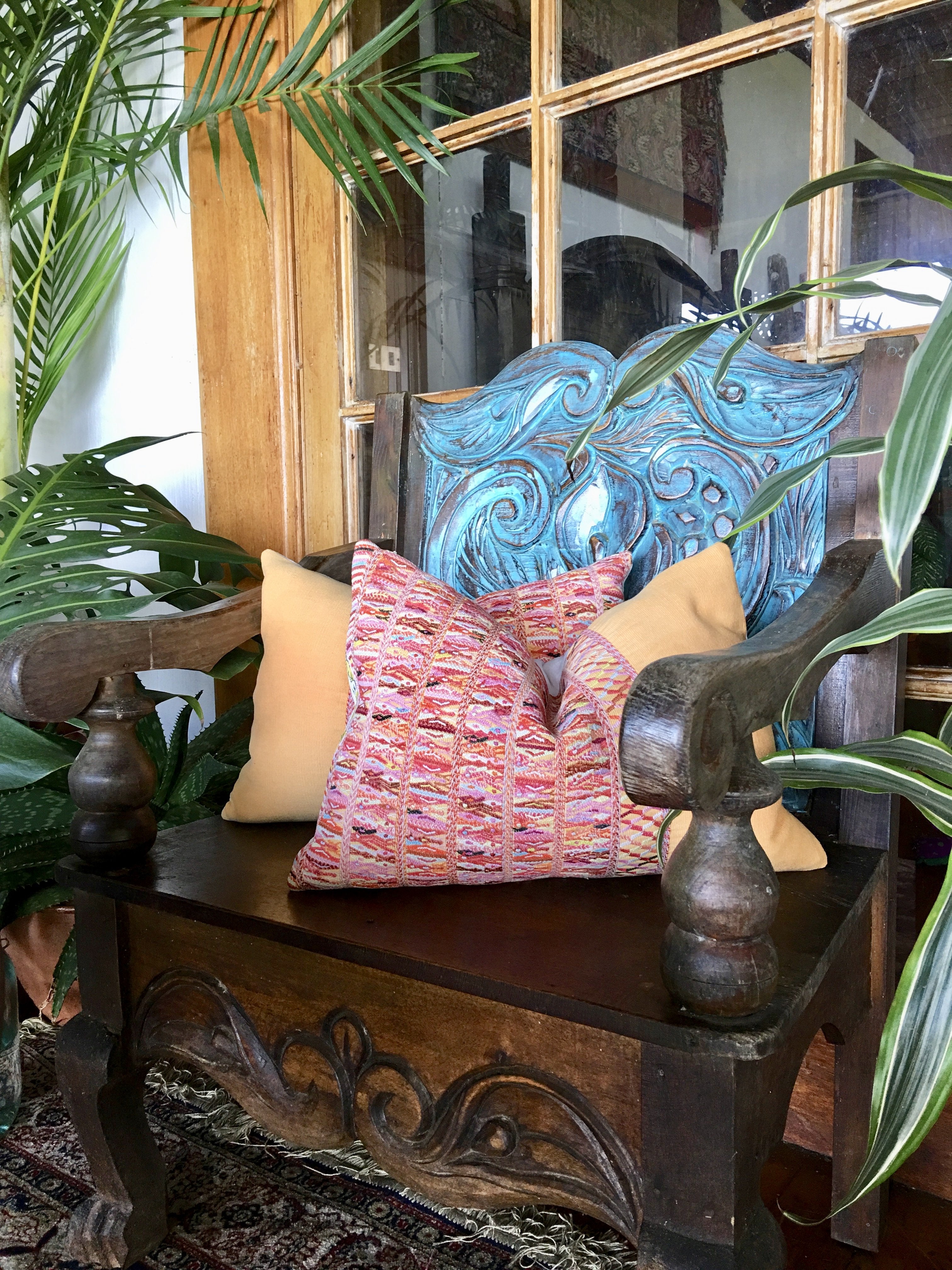 Guatemalan textiles, huipil pillow - Lamour Artisans