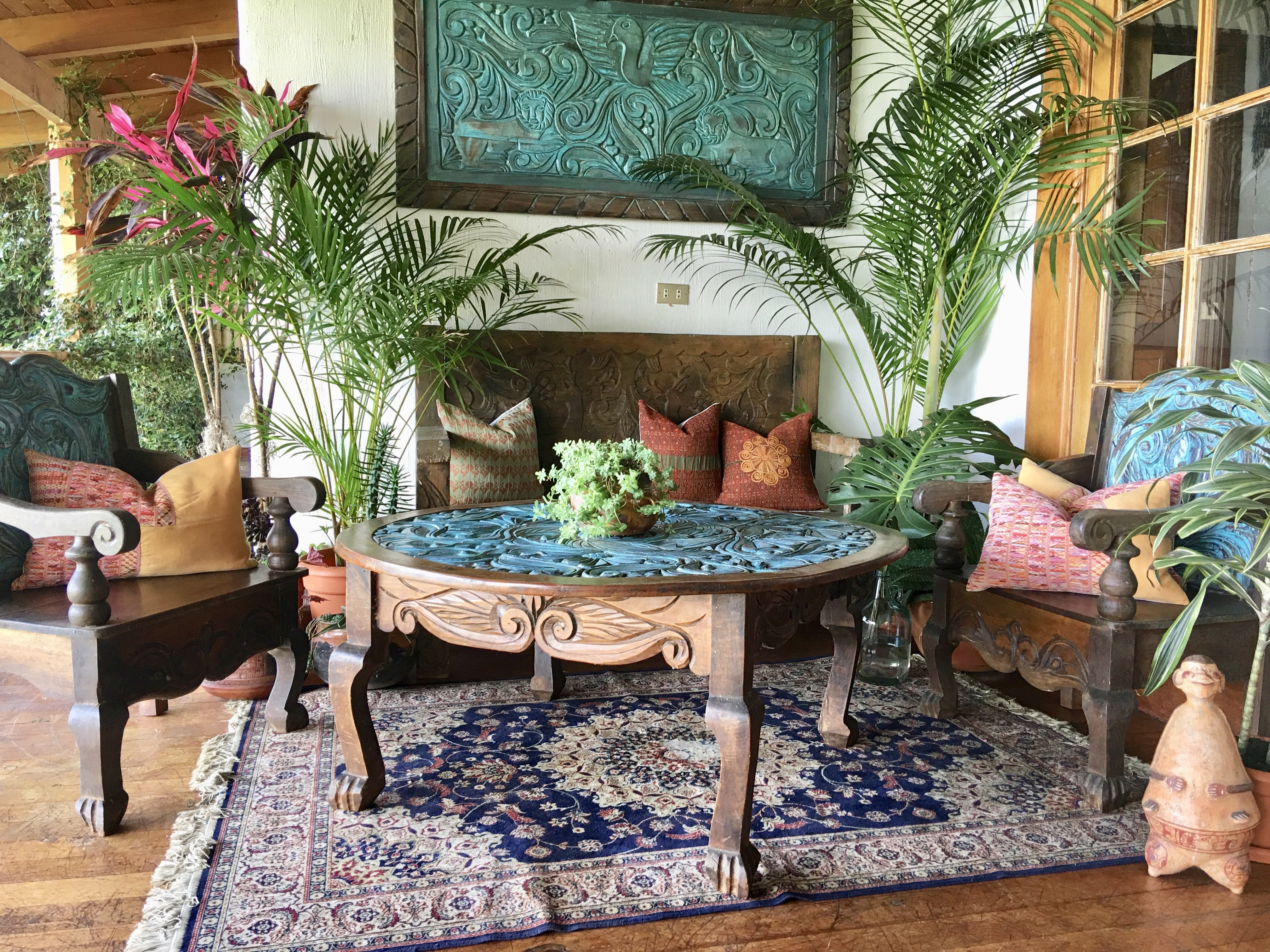 Guatemalan textiles, huipil pillow - Lamour Artisans