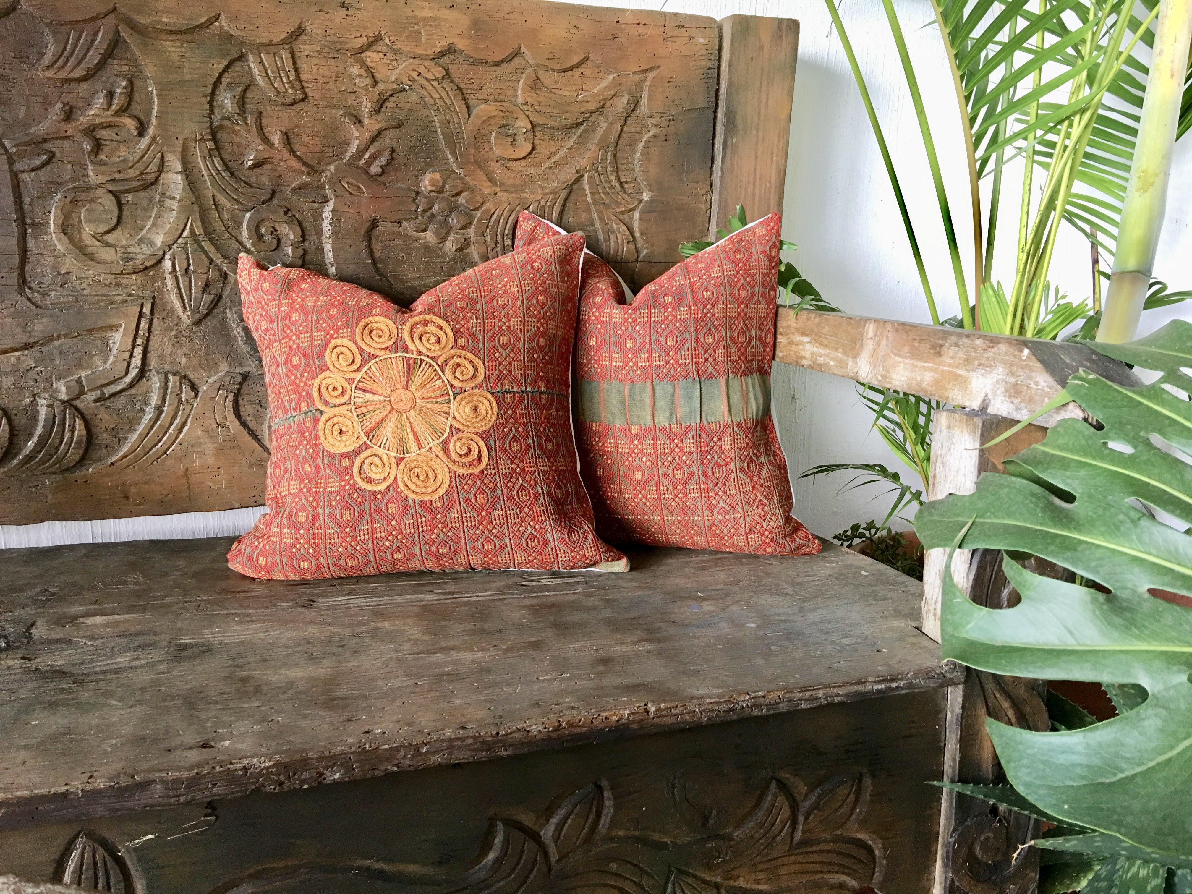 Guatemalan textiles, huipil pillow - Lamour Artisans