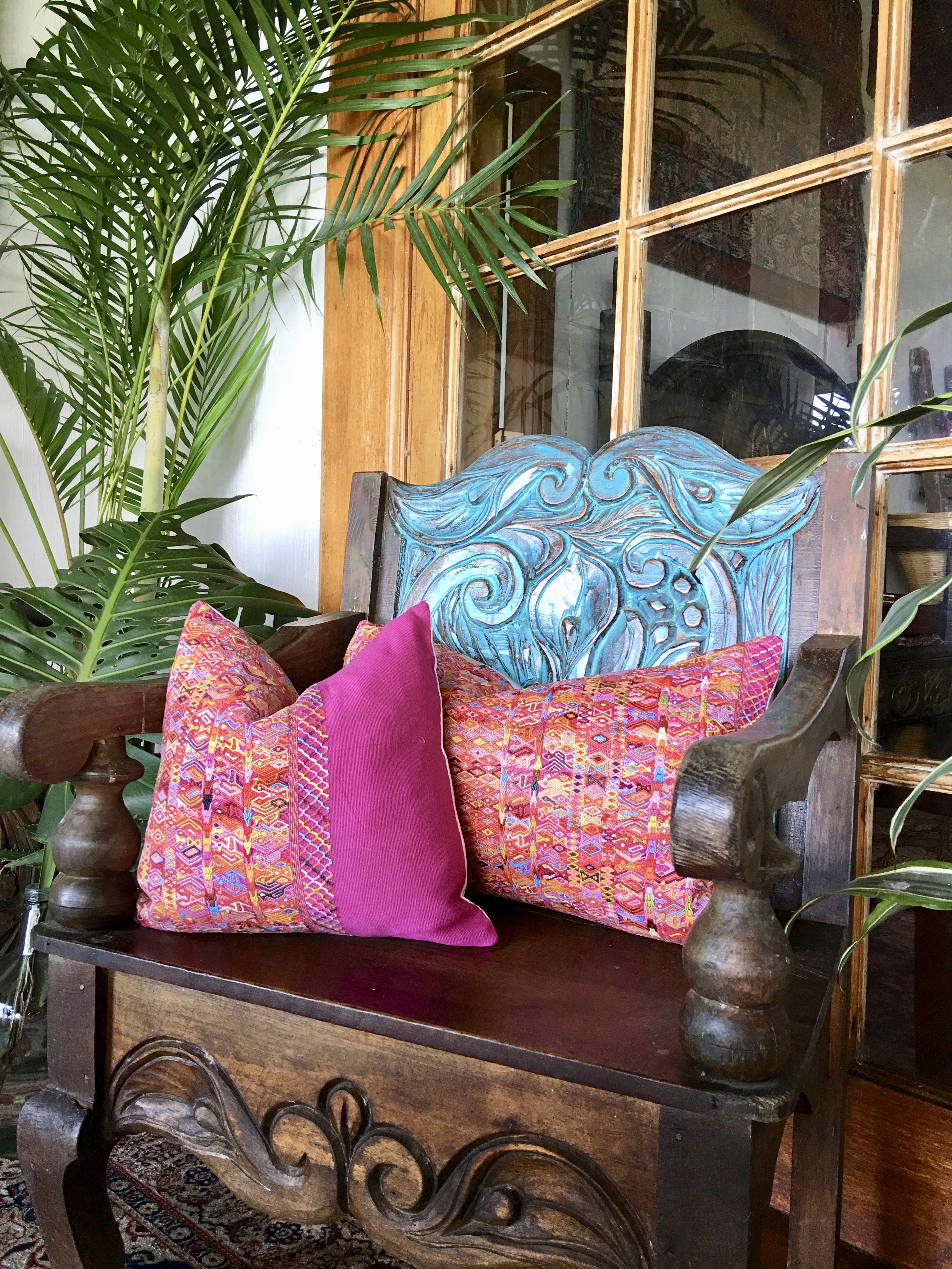 Guatemalan textiles, huipil pillow - Lamour Artisans