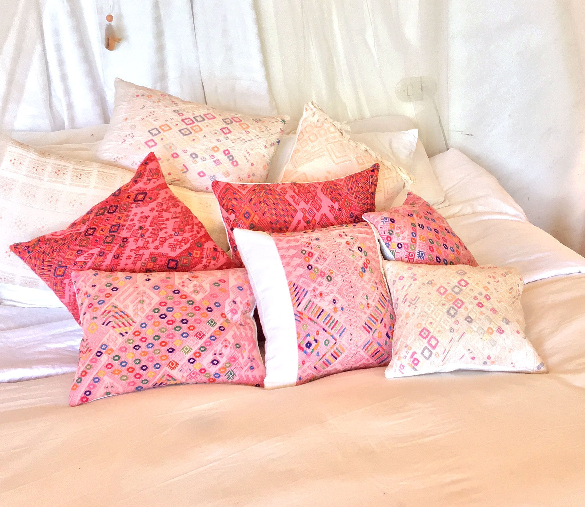 Guatemalan textiles, huipil pillow - Lamour Artisans