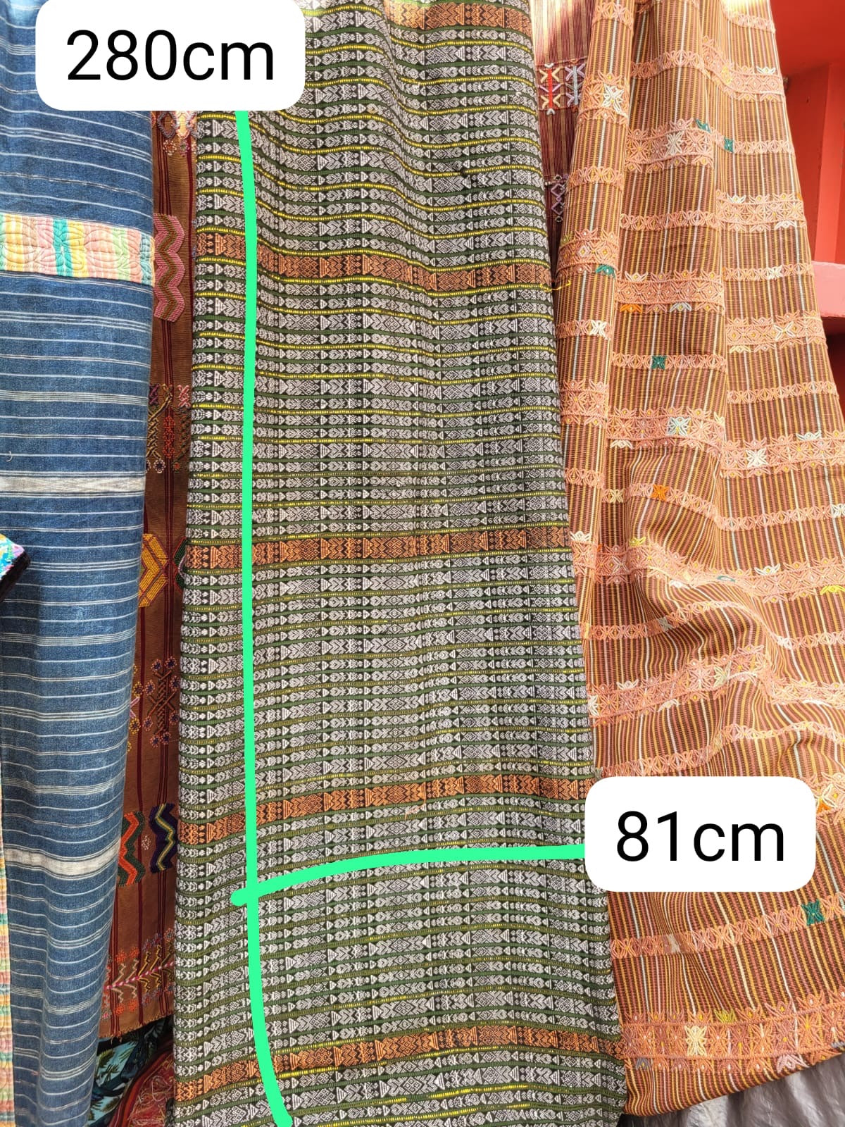 Green and coral corte for April