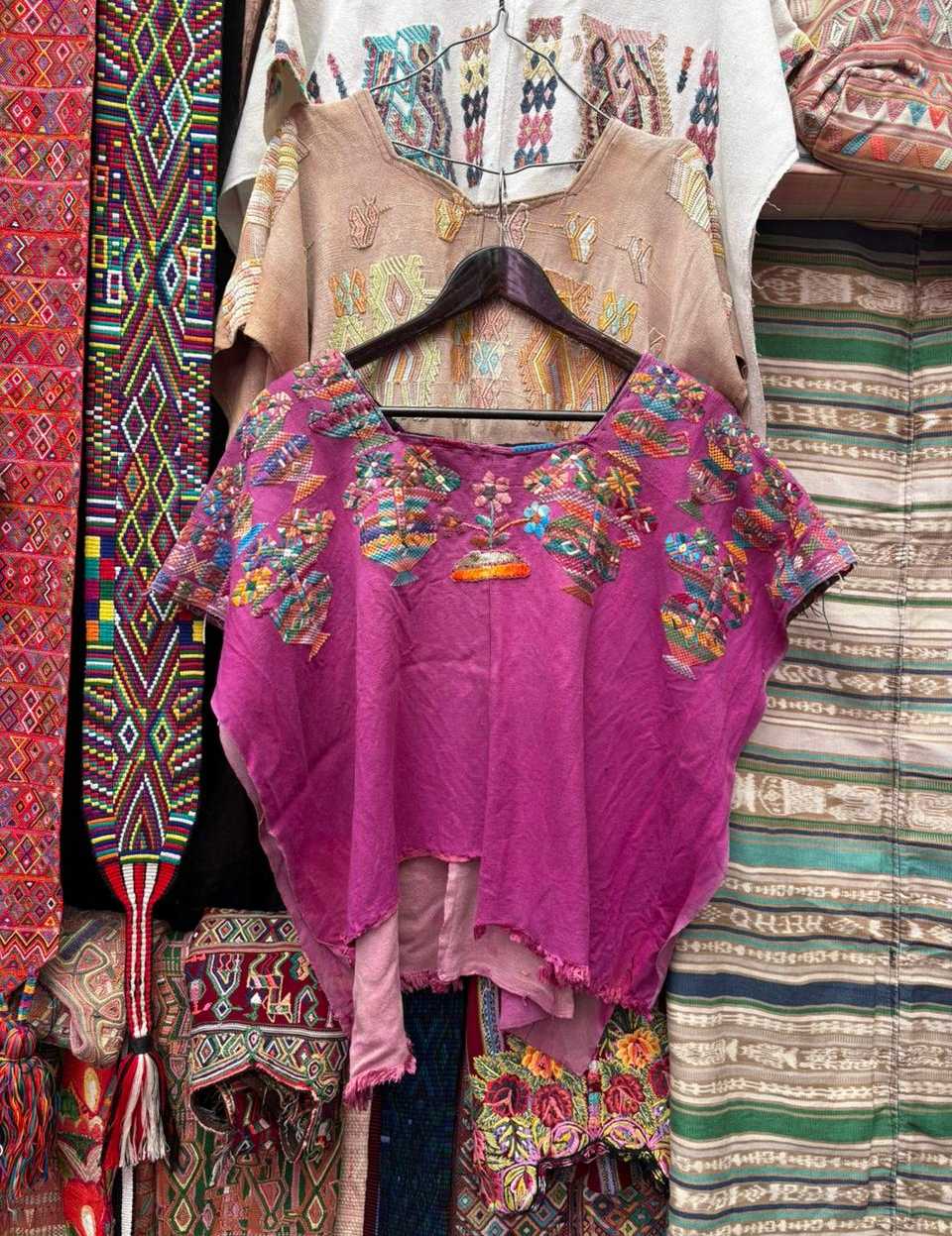 Berry Nahuala huipil #2-102