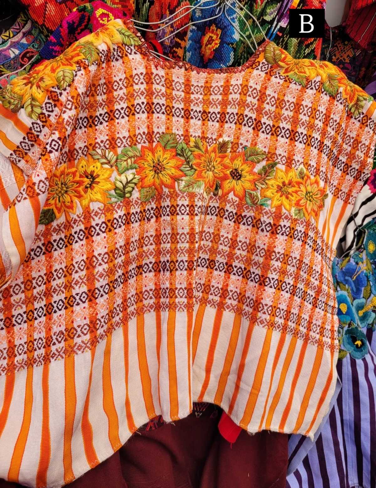 Huipil de Santiago naranja y blanco #2-67