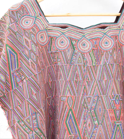 Pedido personalizado de huipiles de Nebaj para Andrea