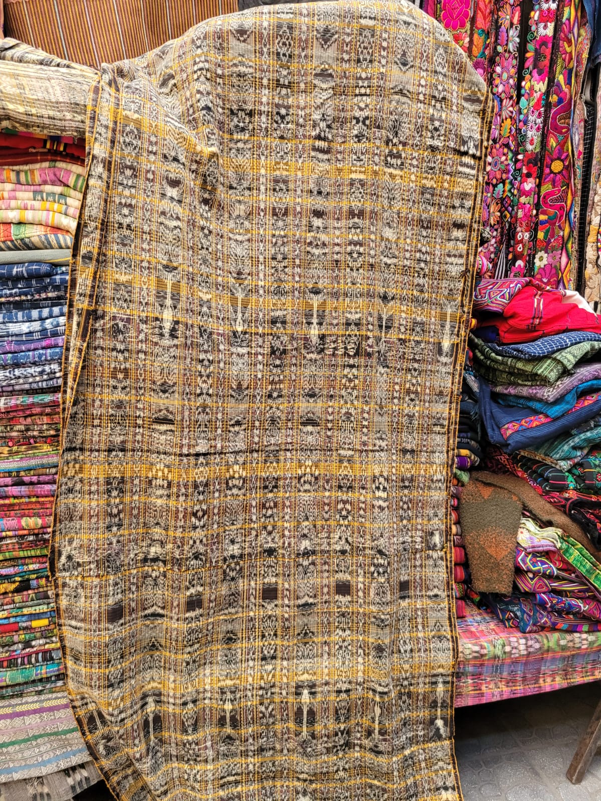 Black and gold ikat corte (reserved for April)